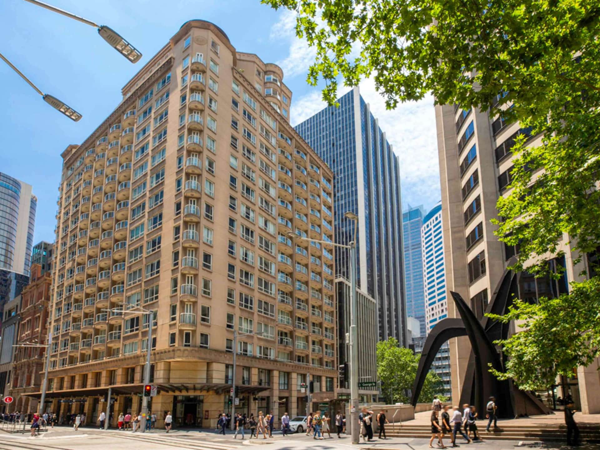 Mantra 2 Bond Street Sydney