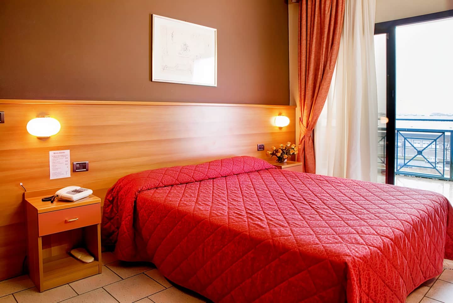 Hotel TO