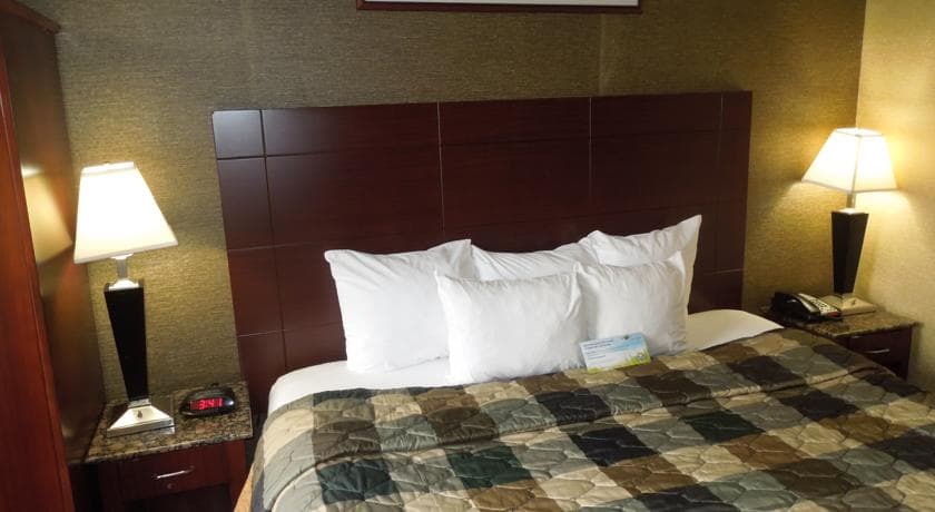 Days Inn Brooklyn
