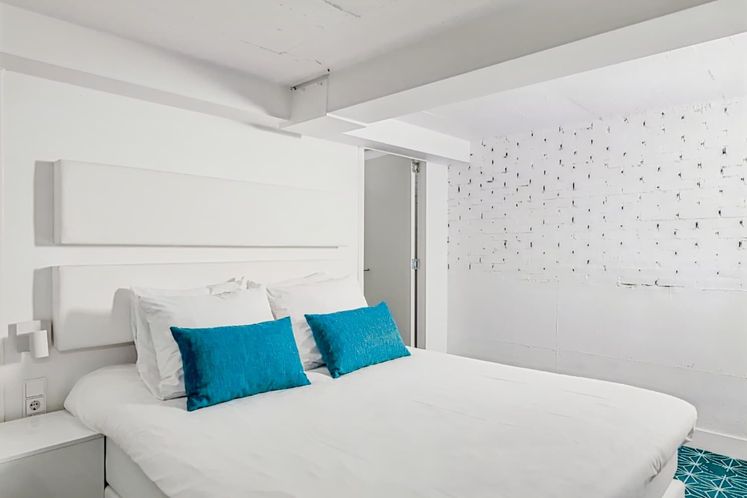 AYS Amsterdam Salthouse Canal