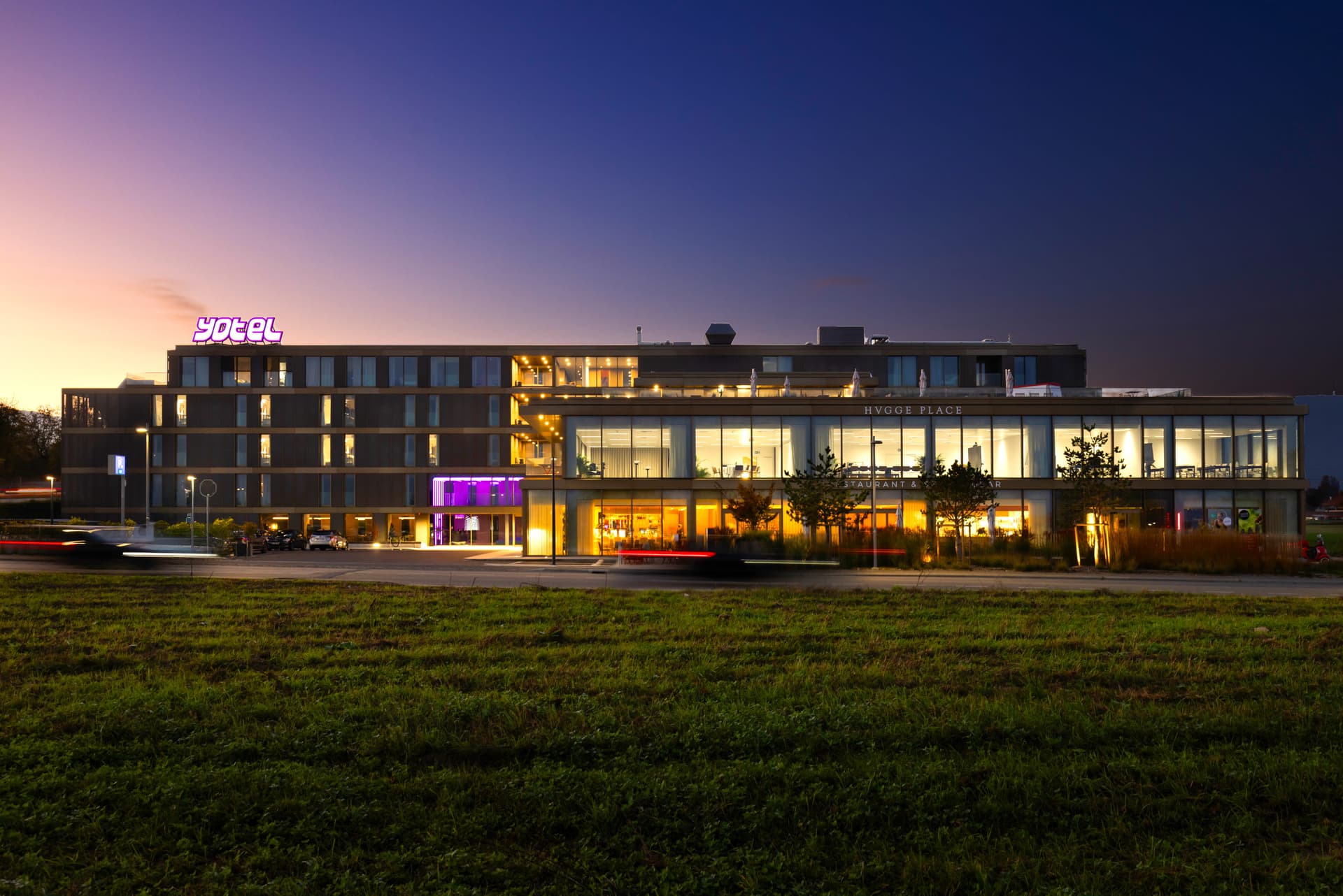 Yotel Lake Geneva
