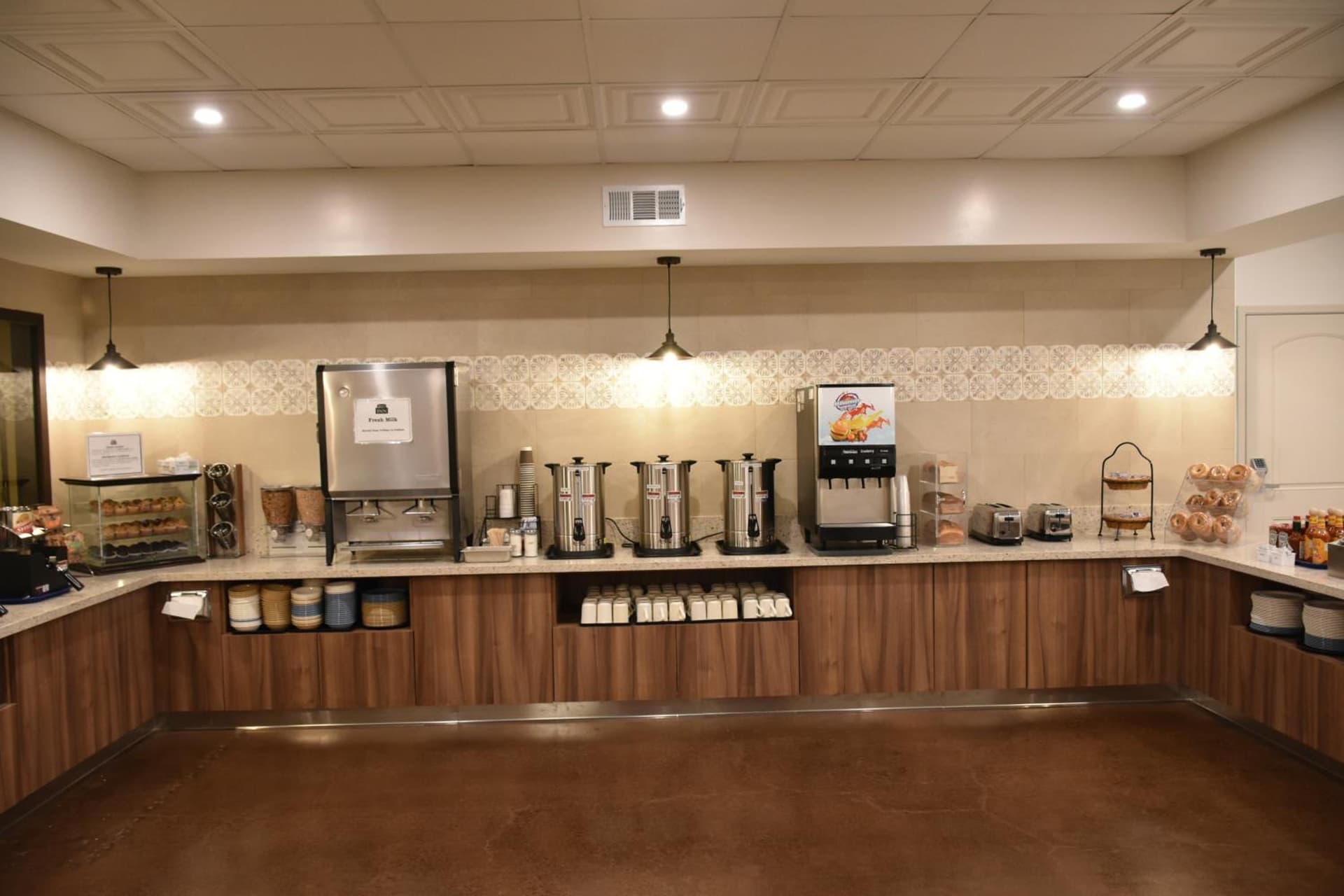 Ontario Airport Inn