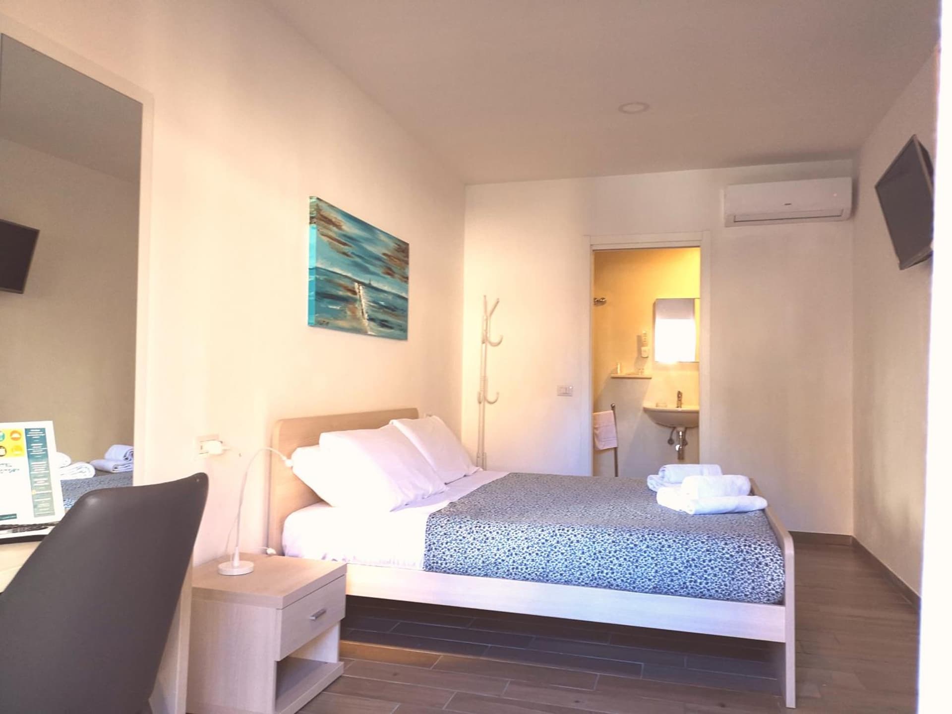 Hotel Academy