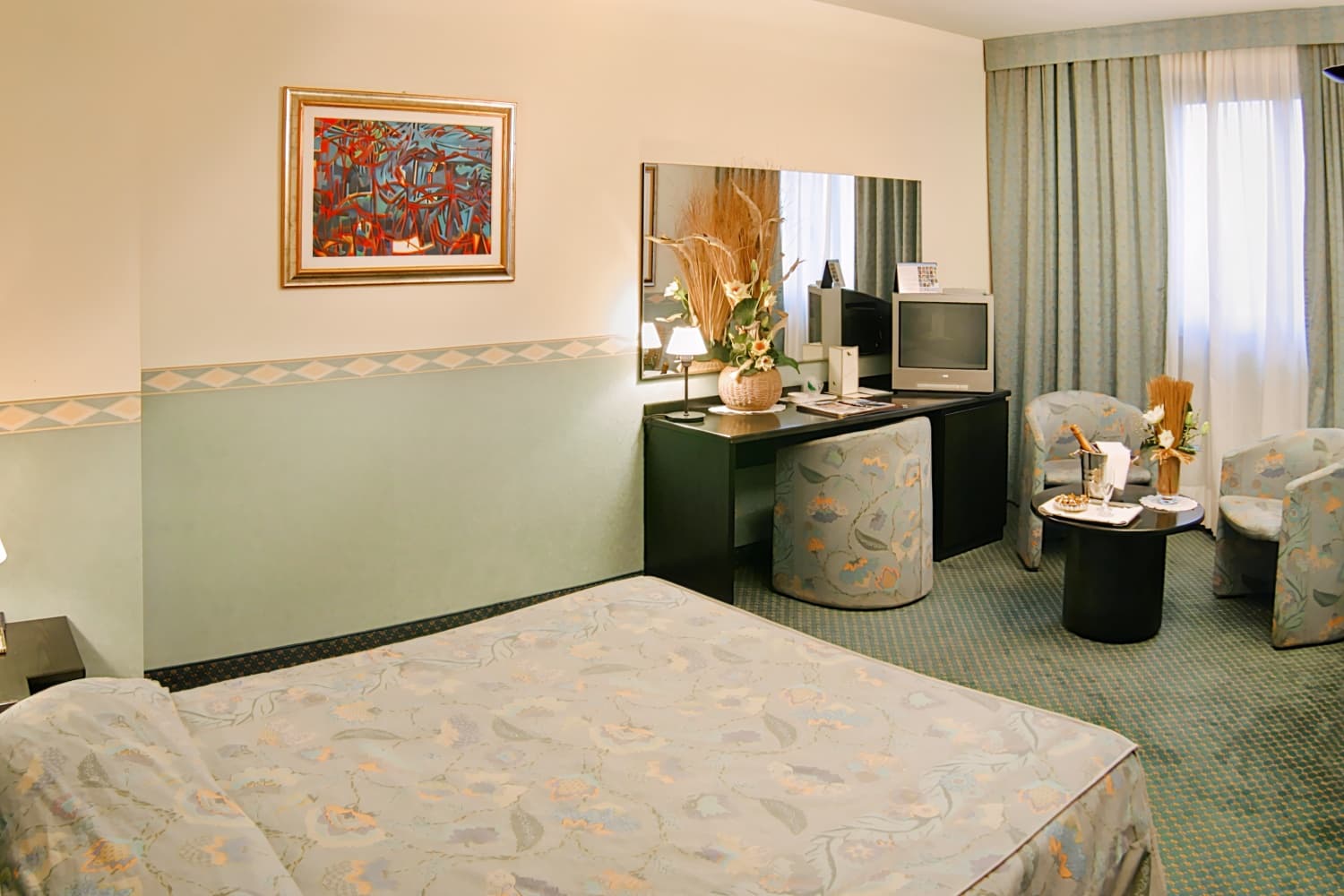 Pacific Hotel Airport