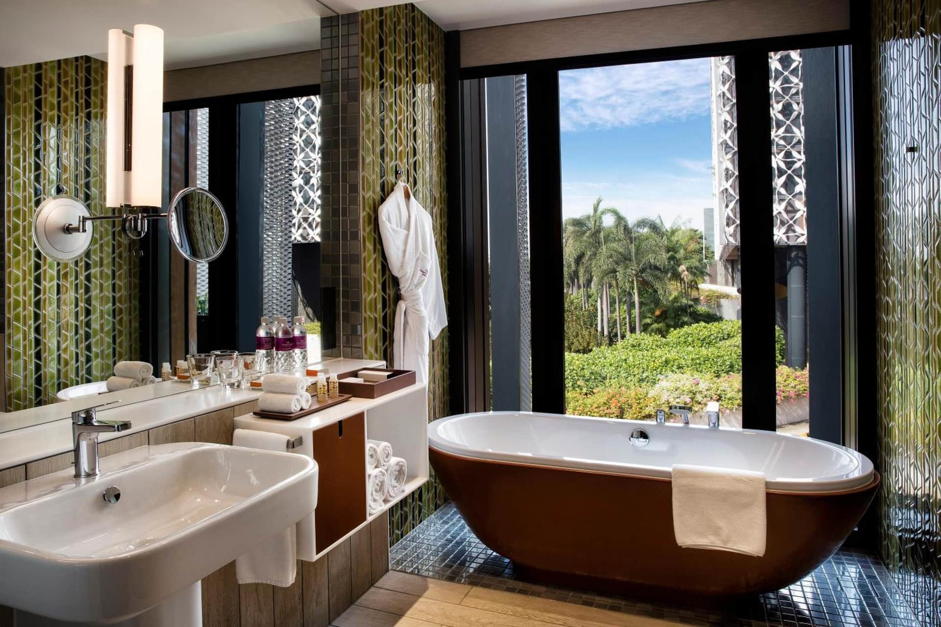 Crowne Plaza Changi Airport, an IHG Hotel