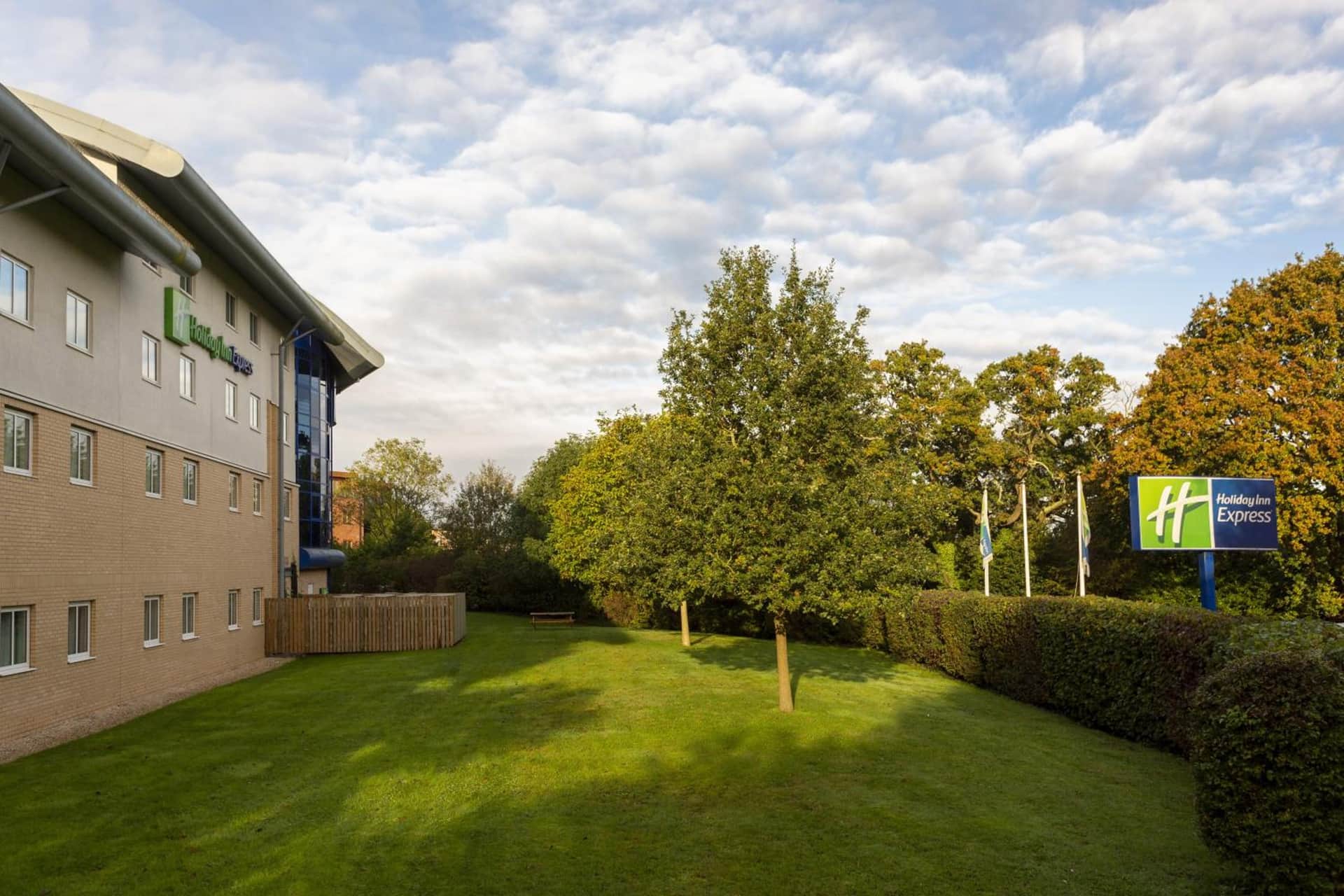 Holiday Inn Express Southampton - M27, J7, an IHG Hotel