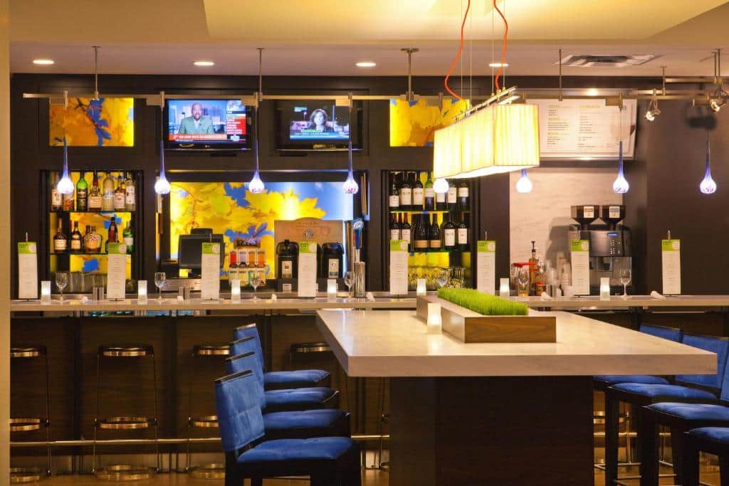 Courtyard by Marriott Alexandria Pentagon South