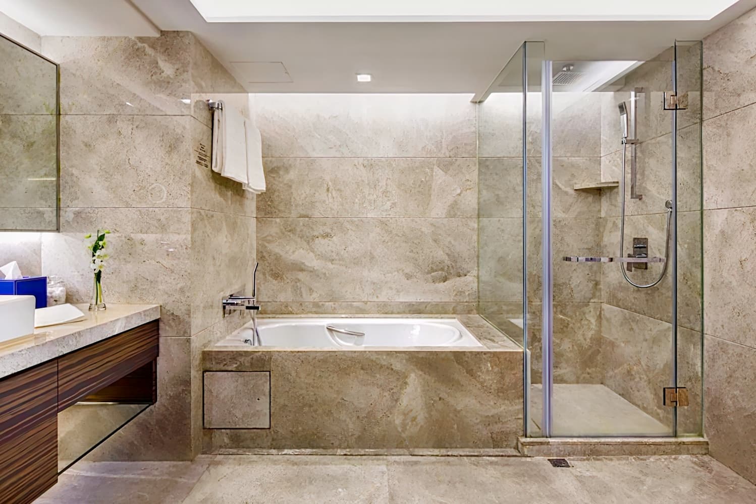 New World Millennium Hong Kong Hotel