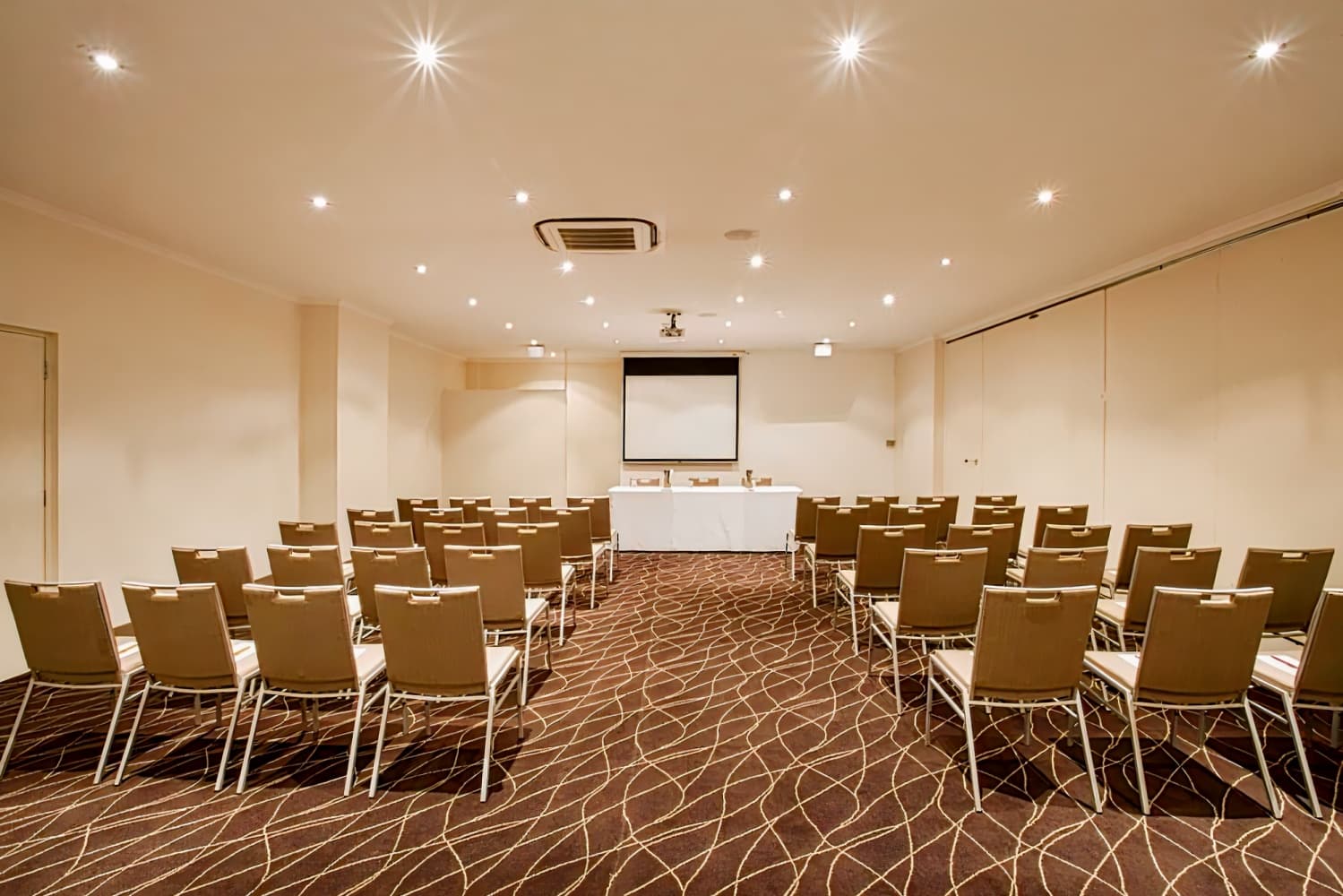 Mercure Canberra