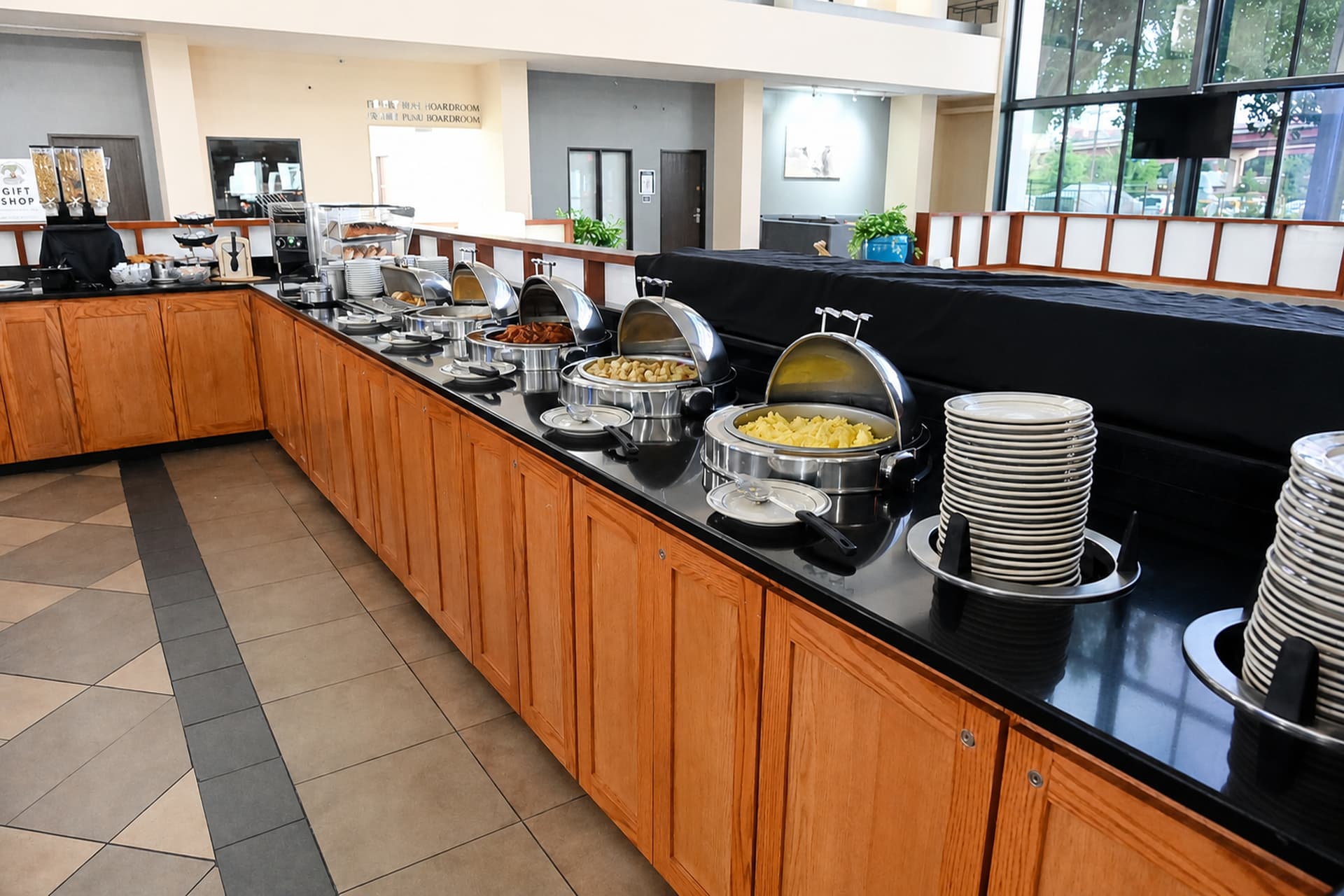 Atrium Hotel & Suites DFW Airport