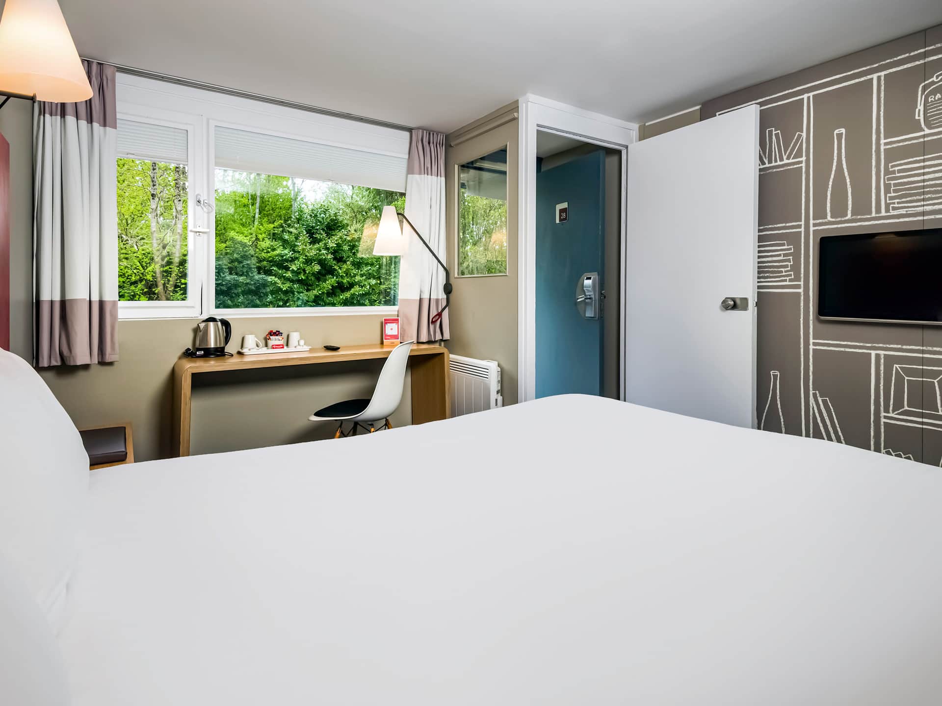 ibis Plymouth