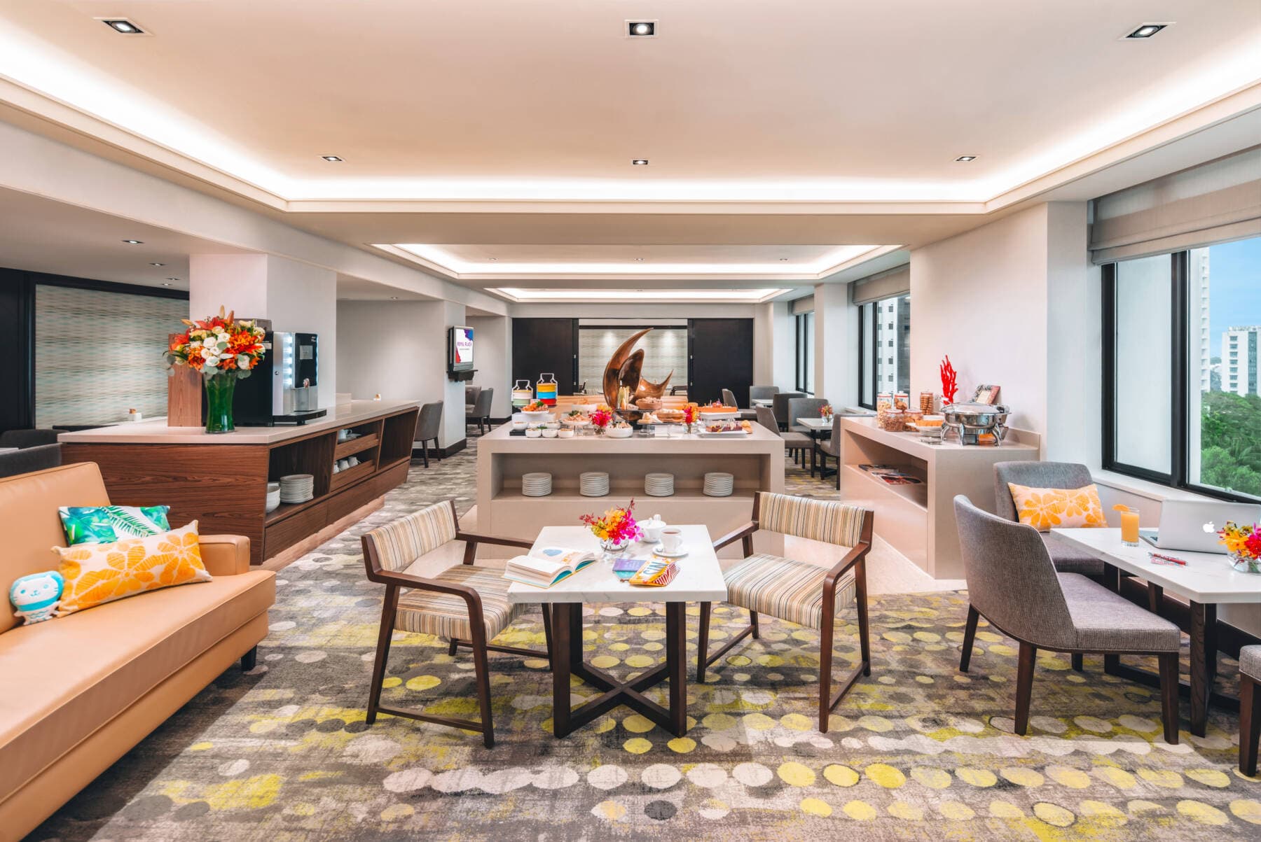 Royal Plaza on Scotts