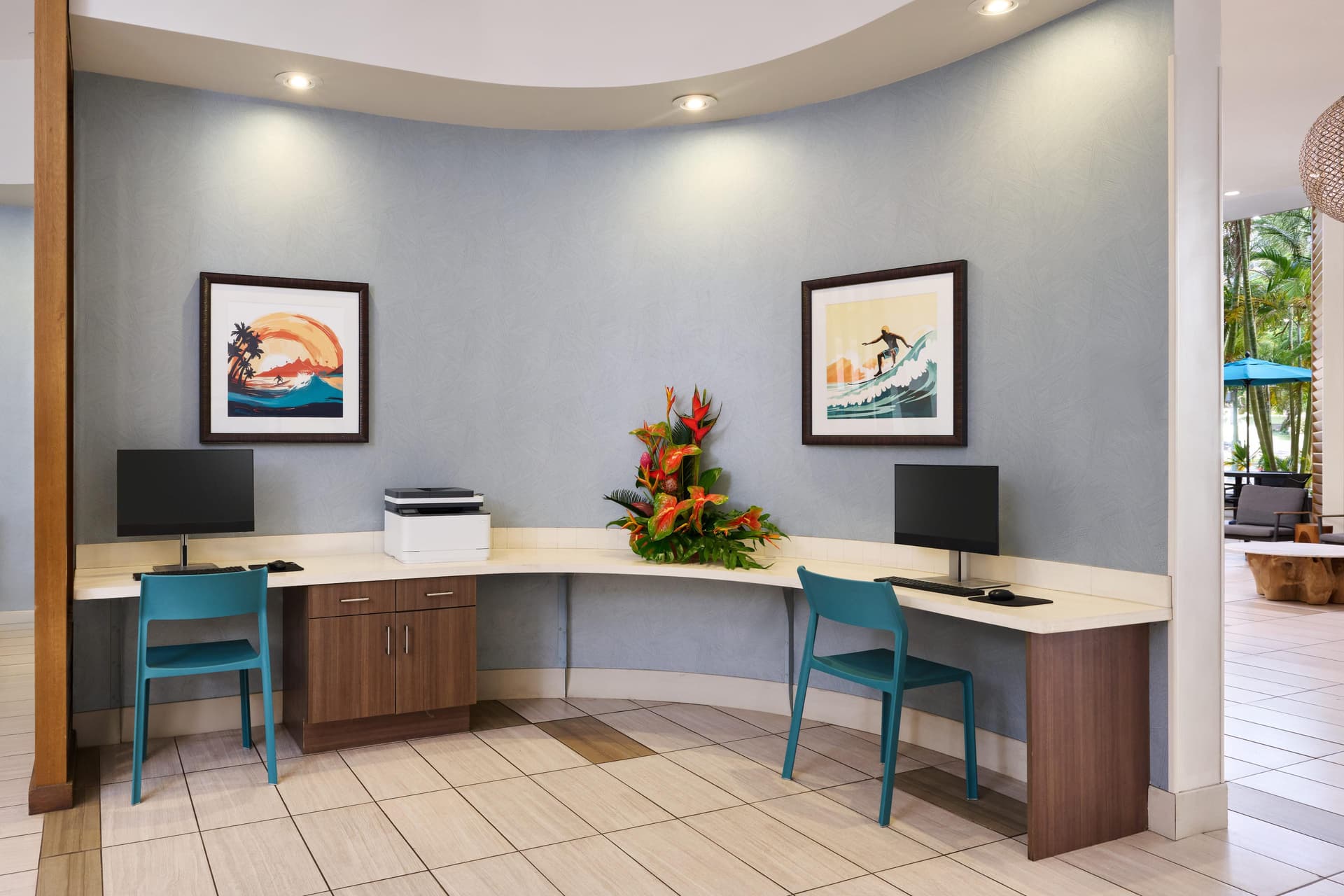Holiday Inn Express Waikiki, an IHG Hotel