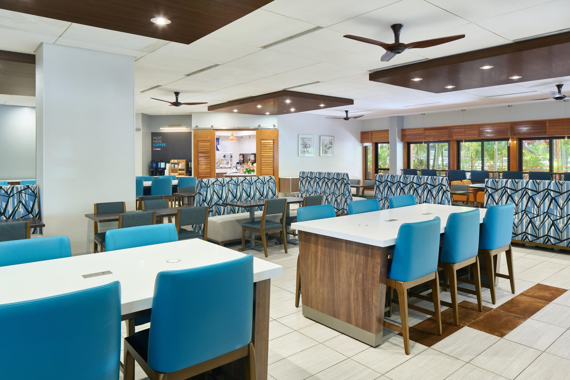 Holiday Inn Express Waikiki, an IHG Hotel