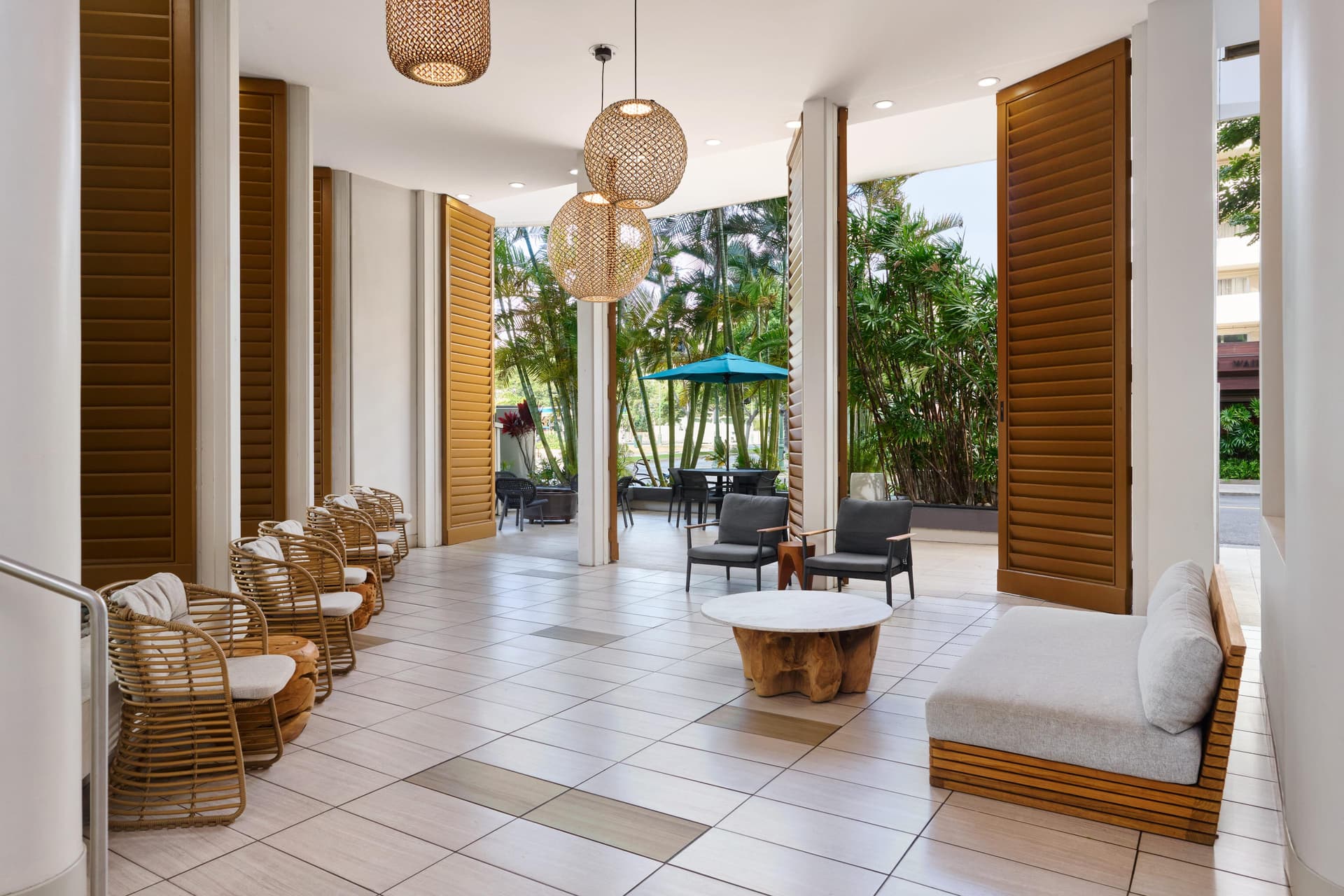Holiday Inn Express Waikiki, an IHG Hotel