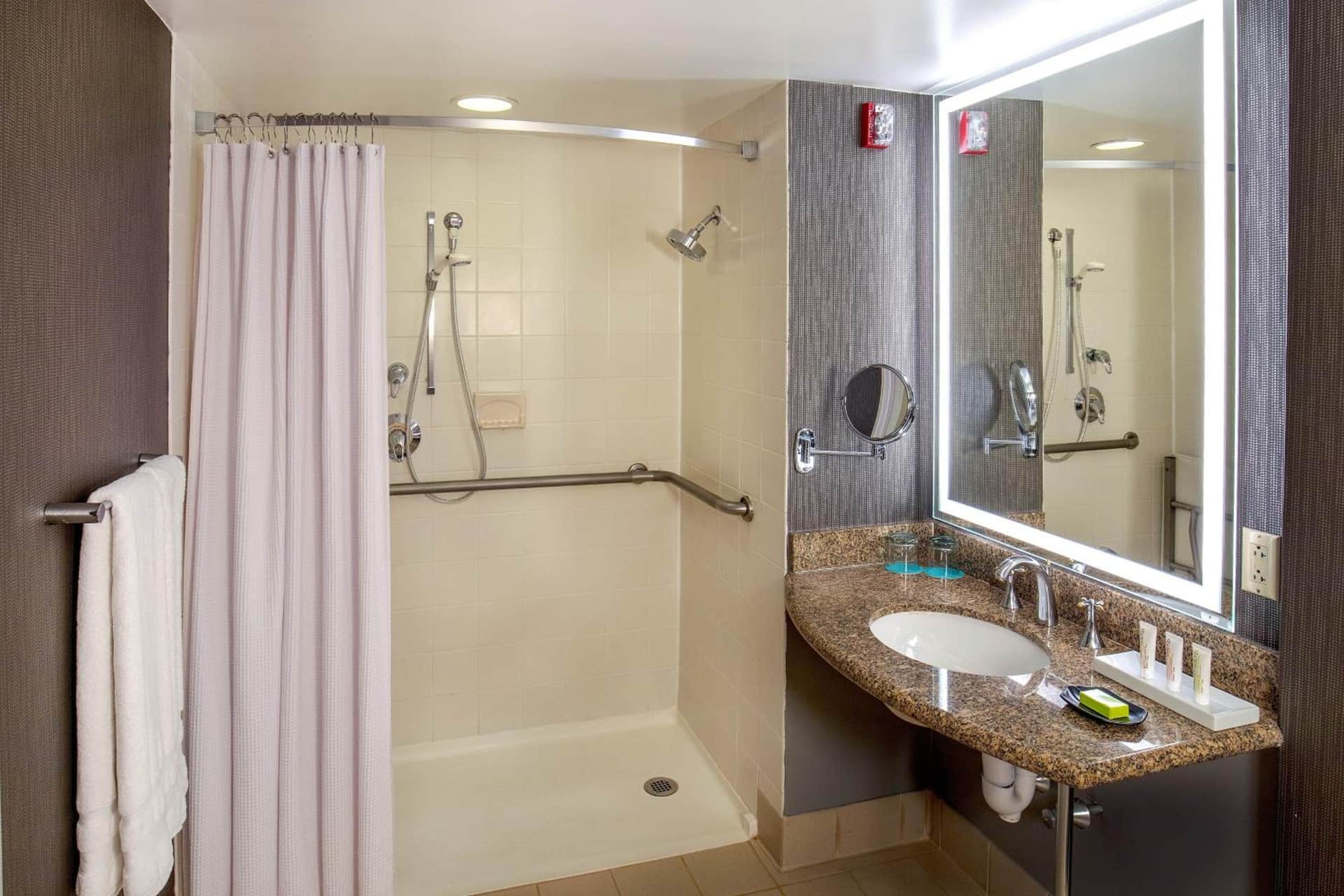 Le Meridien Boston Cambridge
