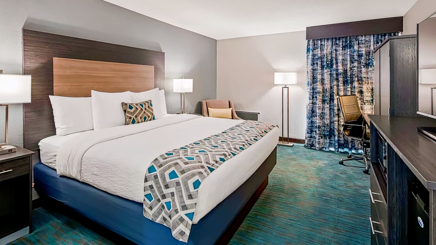 Best Western Plus Dallas Love Field North