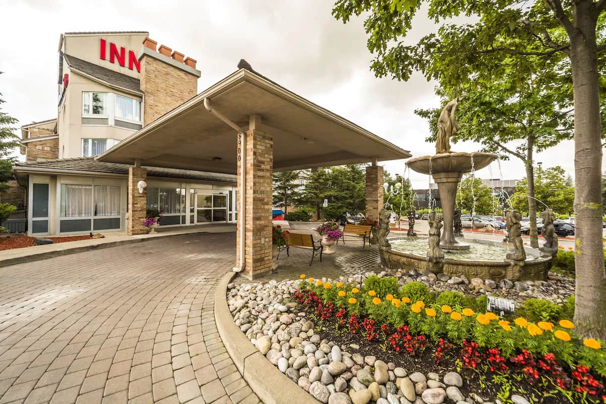 Monte Carlo Inns Toronto Markham