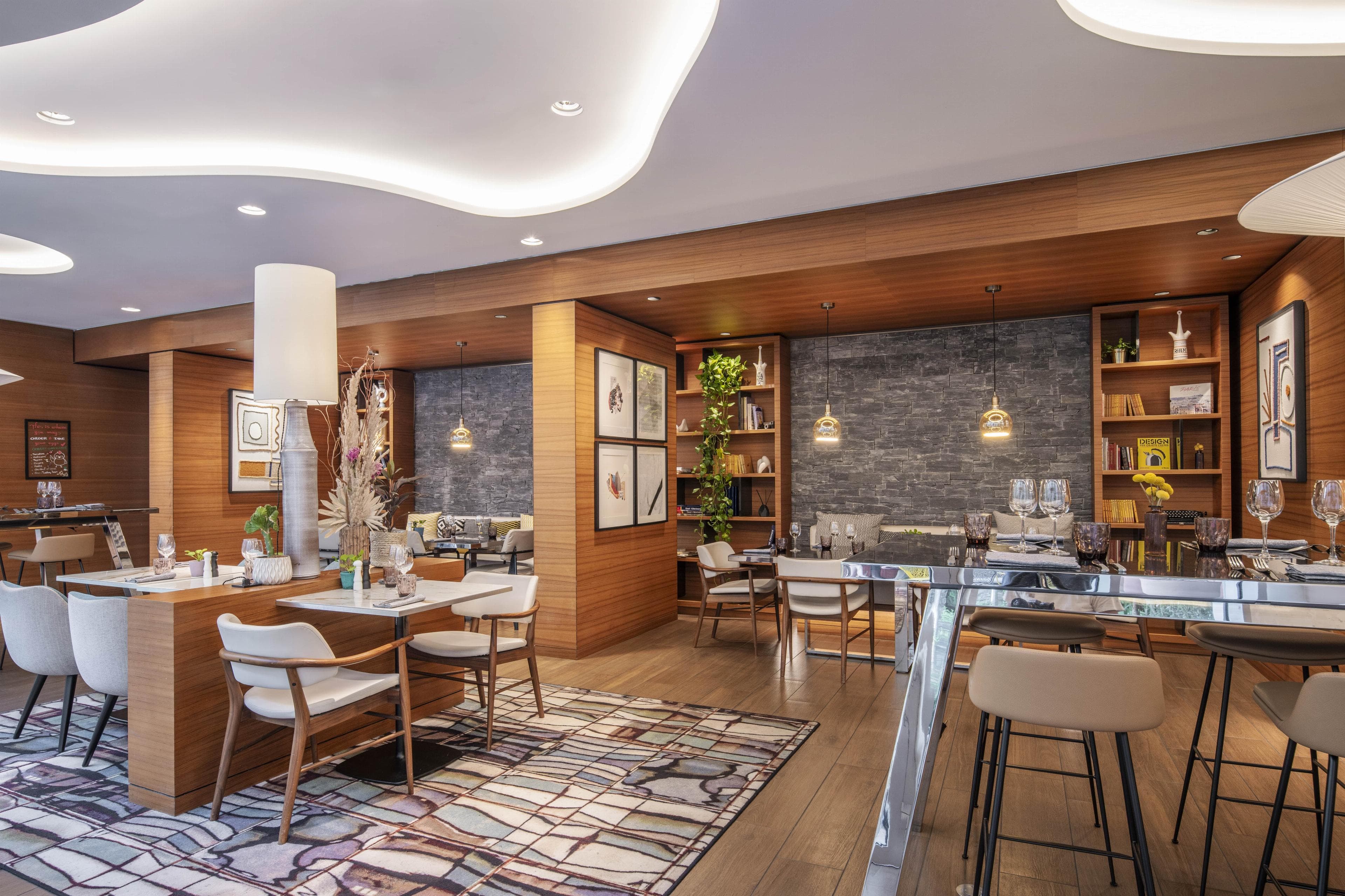 Renaissance Paris République