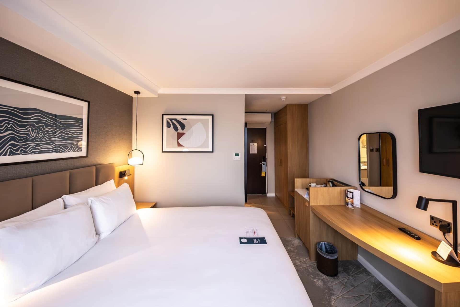 Crowne Plaza London - Gatwick Airport, an IHG Hotel