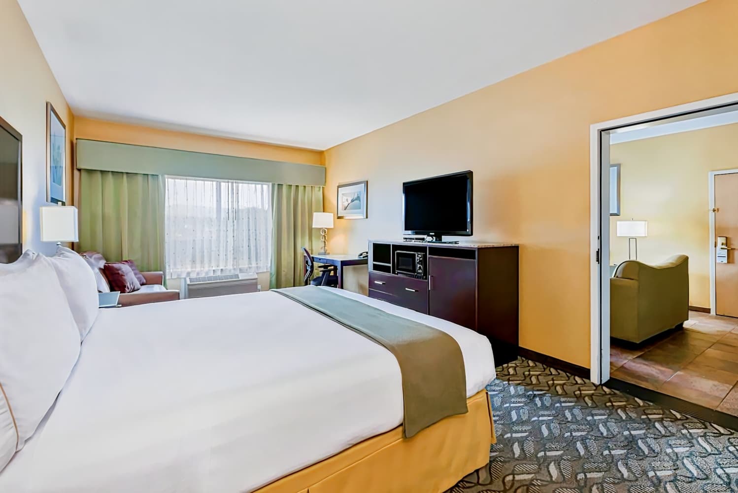 Holiday Inn Express Hotel & Suites San Jose-Morgan Hill, an IHG Hotel