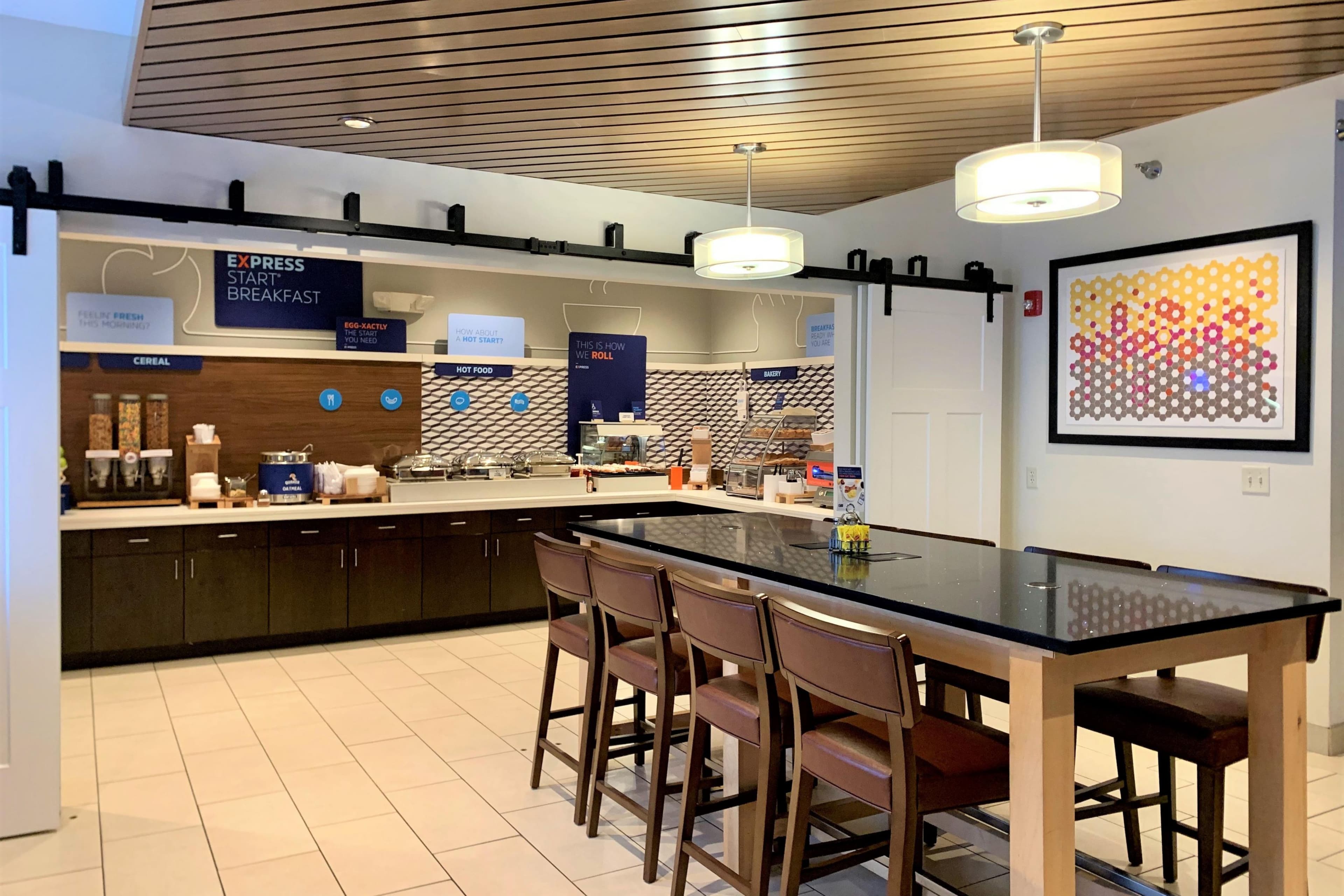 Holiday Inn Express Hotel & Suites Chicago-Libertyville