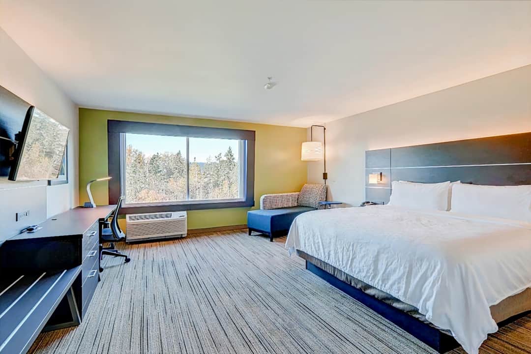 Holiday Inn Express & Suites - Auburn Downtown