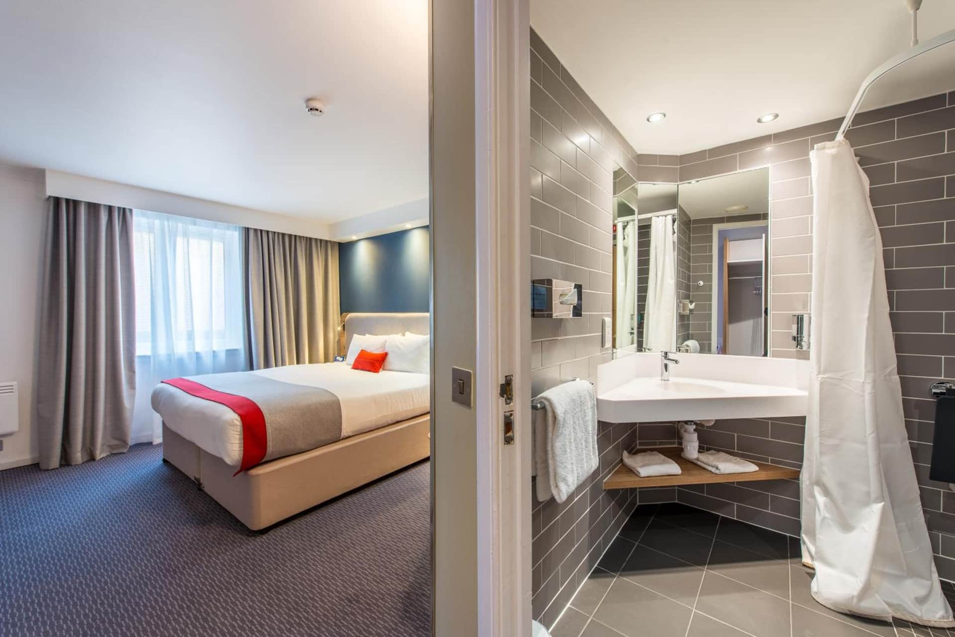 Holiday Inn Express Strathclyde Park