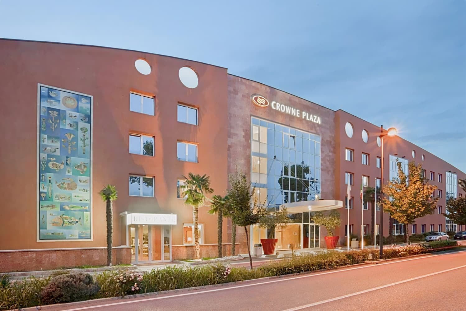 Crowne Plaza Venice East, an IHG Hotel