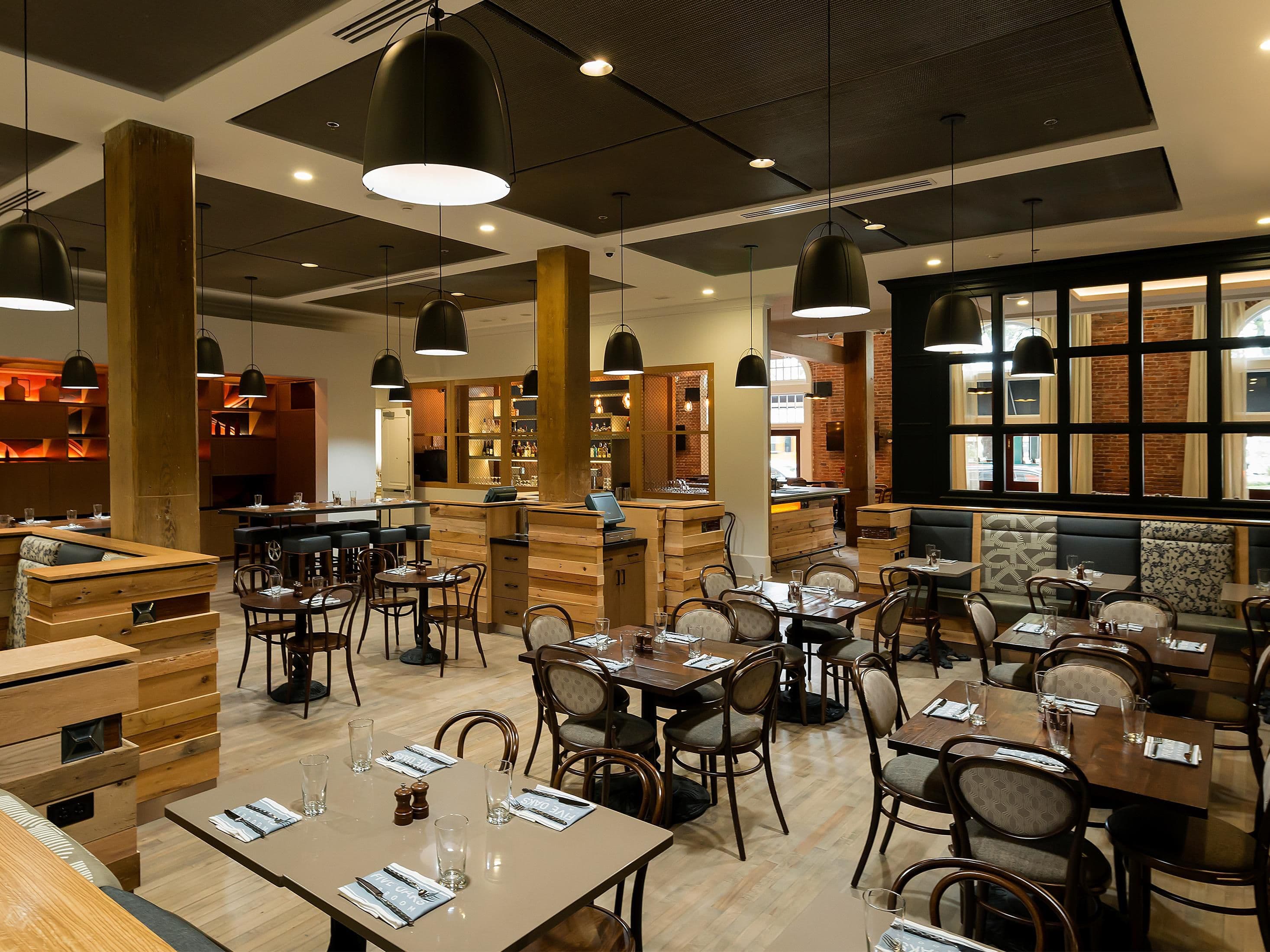 Hotel Indigo Savannah Historic District, an IHG Hotel