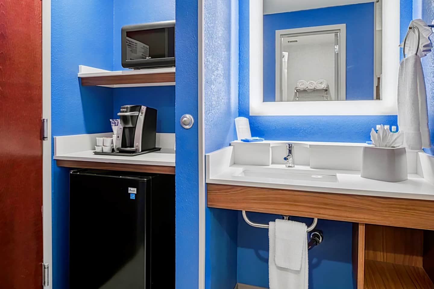 Holiday Inn Express Atlanta Airport