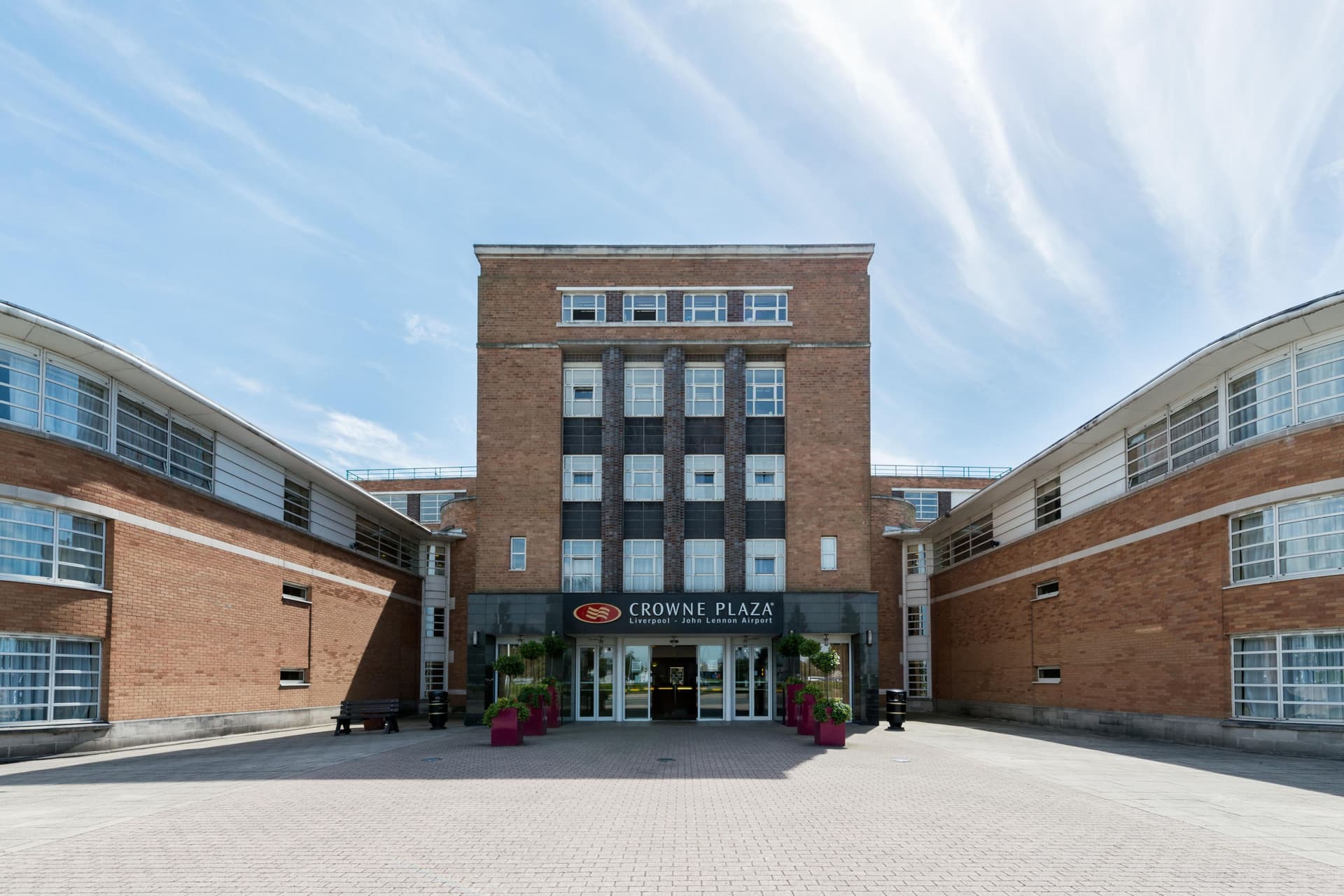 Crowne Plaza Liverpool - John Lennon Airport, an IHG Hotel