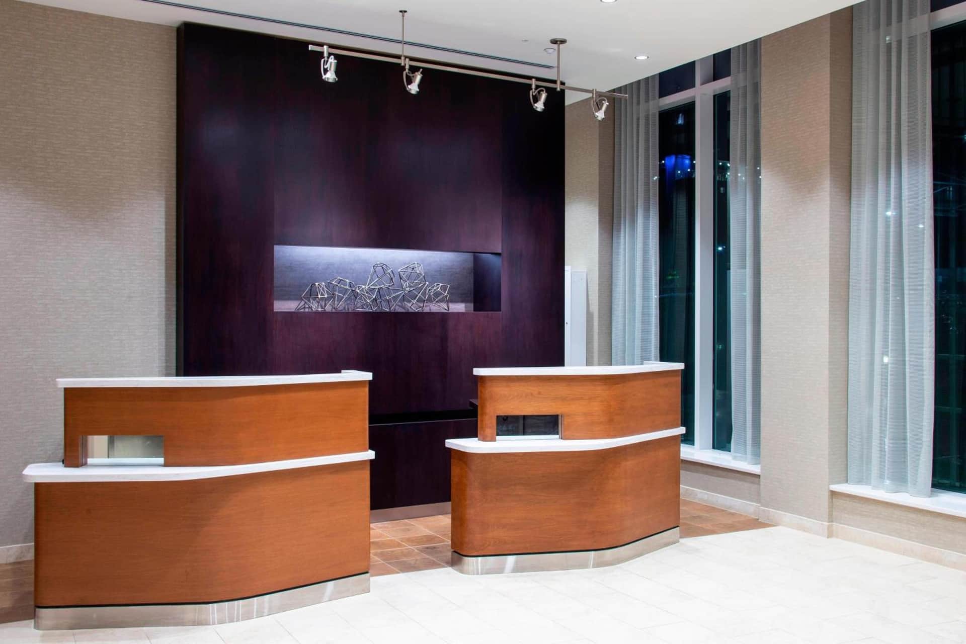 Courtyard by Marriott New York Queens/Fresh Meadows
