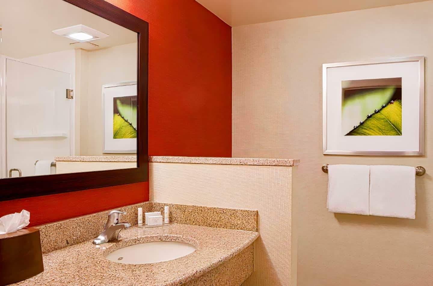 Courtyard by Marriott Syracuse Downtown at Armory Square