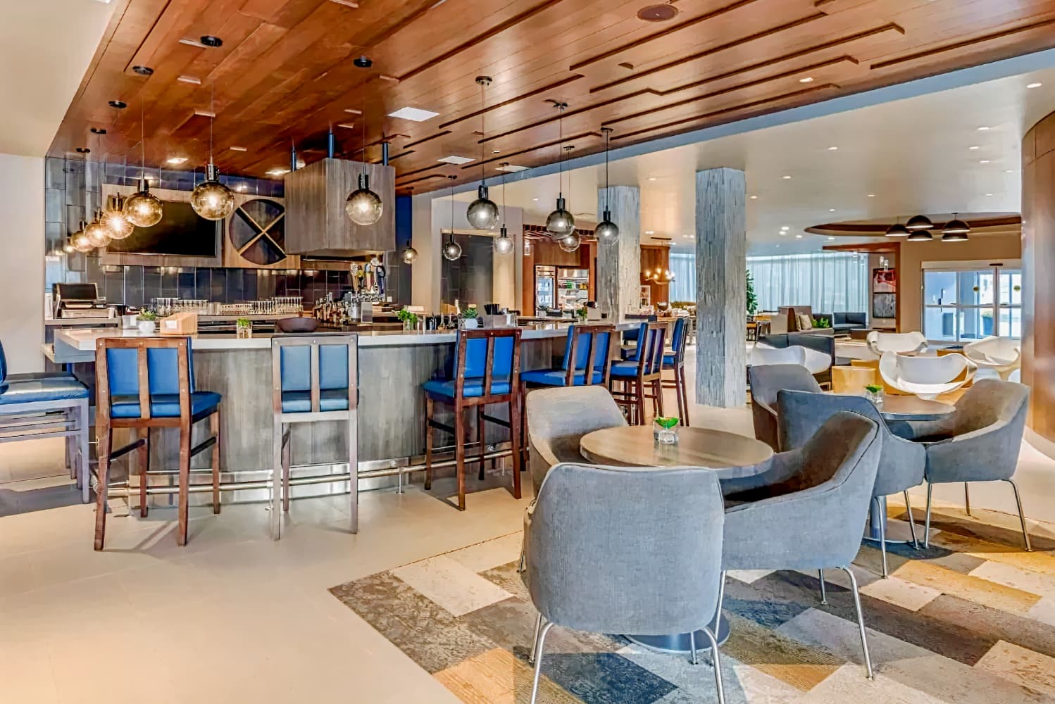 Cambria Hotel Milwaukee Downtown