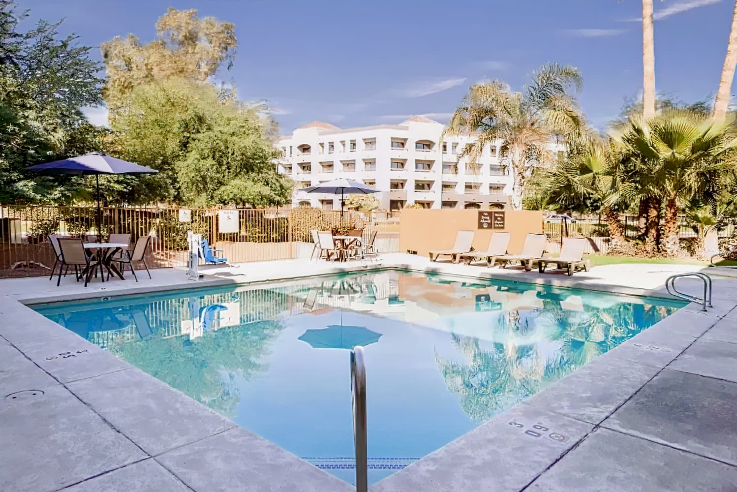 Sky Harbor Airport Inn