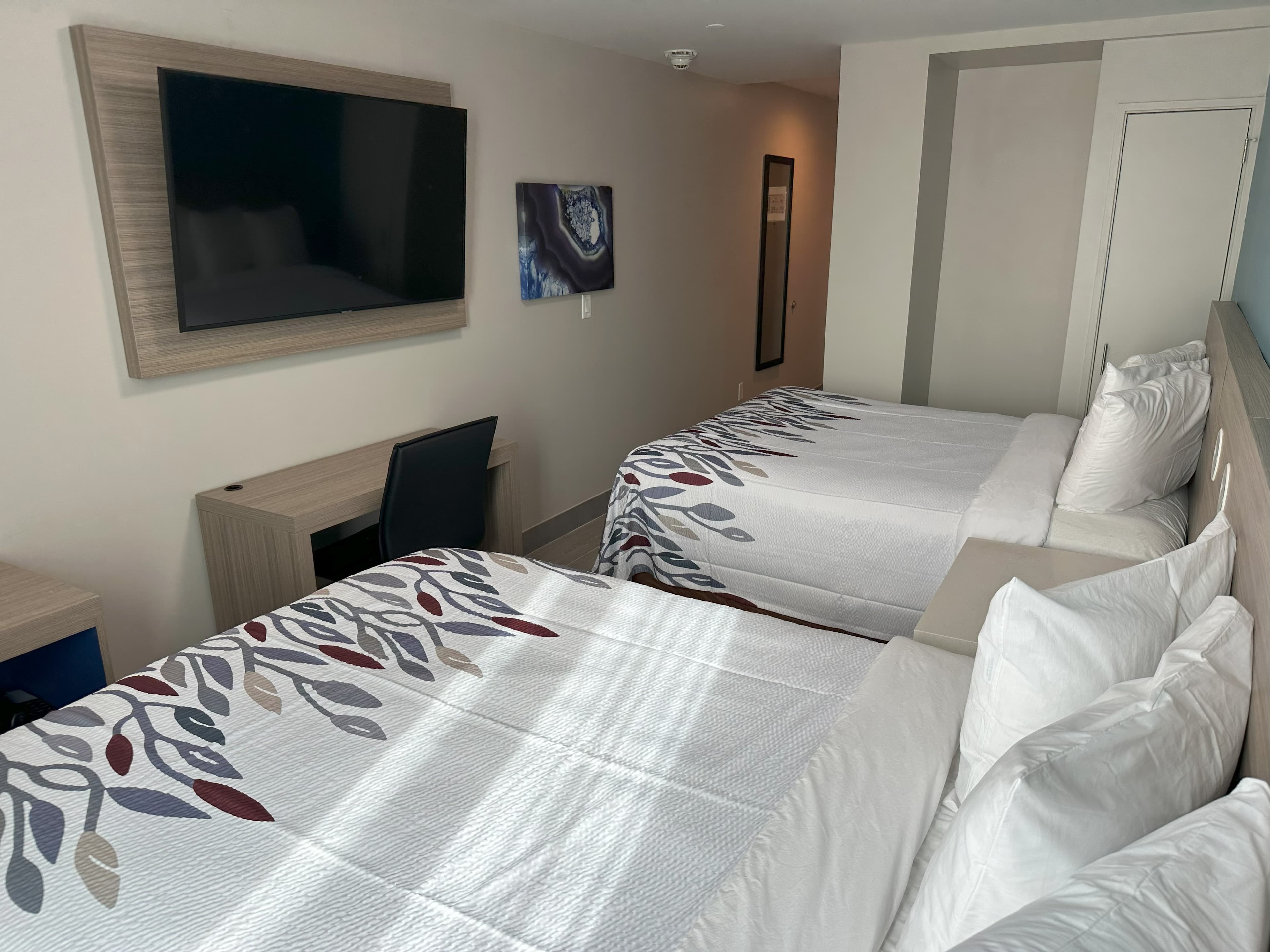 Red Roof PLUS Brooklyn - Flatbush Ave