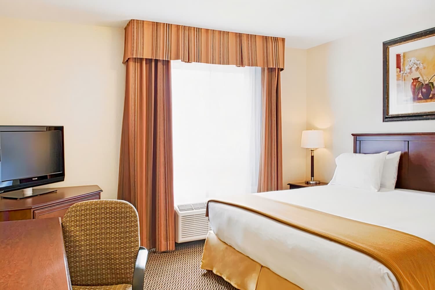 Holiday Inn Express & Suites Slave Lake