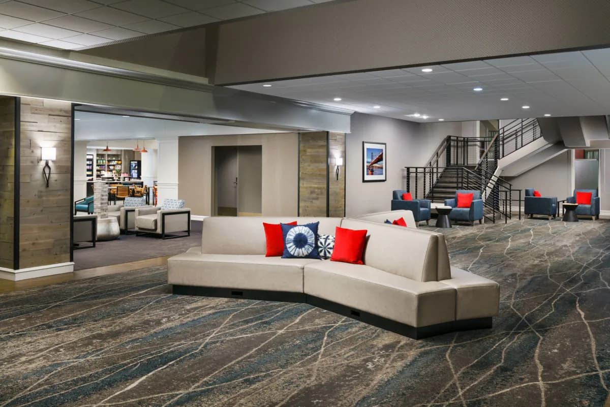 Hotel Caza Fisherman’s Wharf