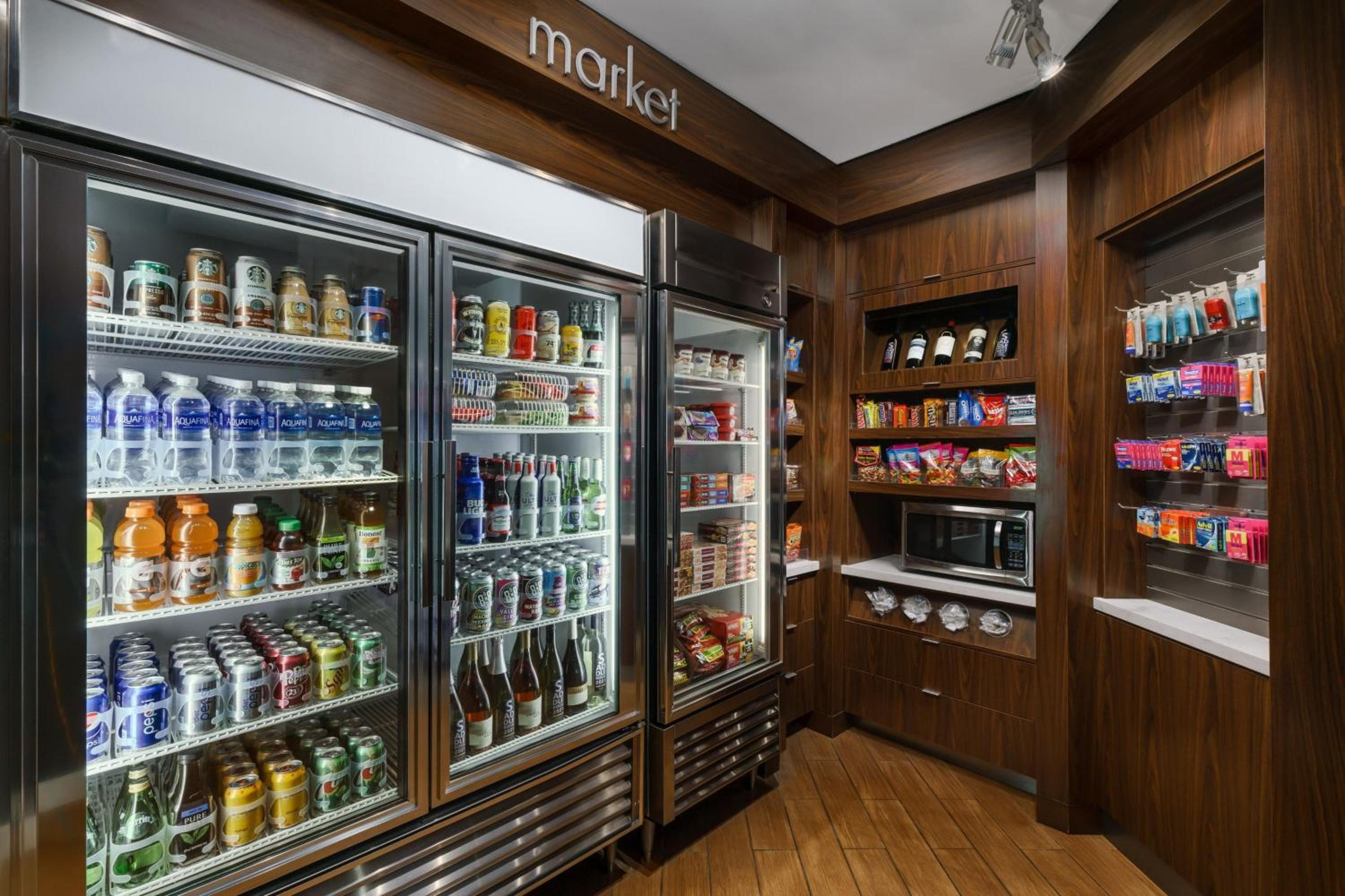 Courtyard by Marriott Los Angeles Woodland Hills