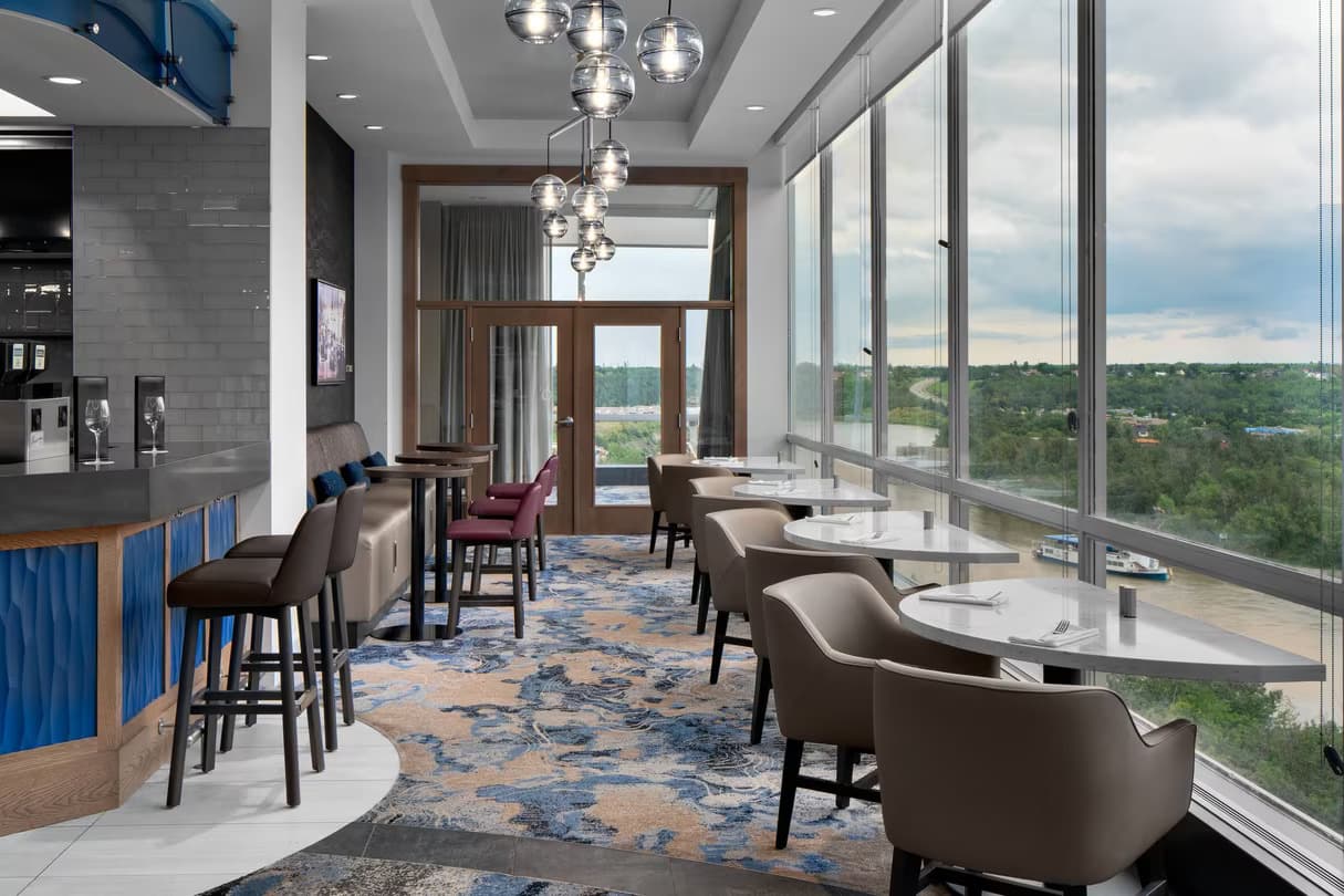 Courtyard By Marriott Edmonton Downtown