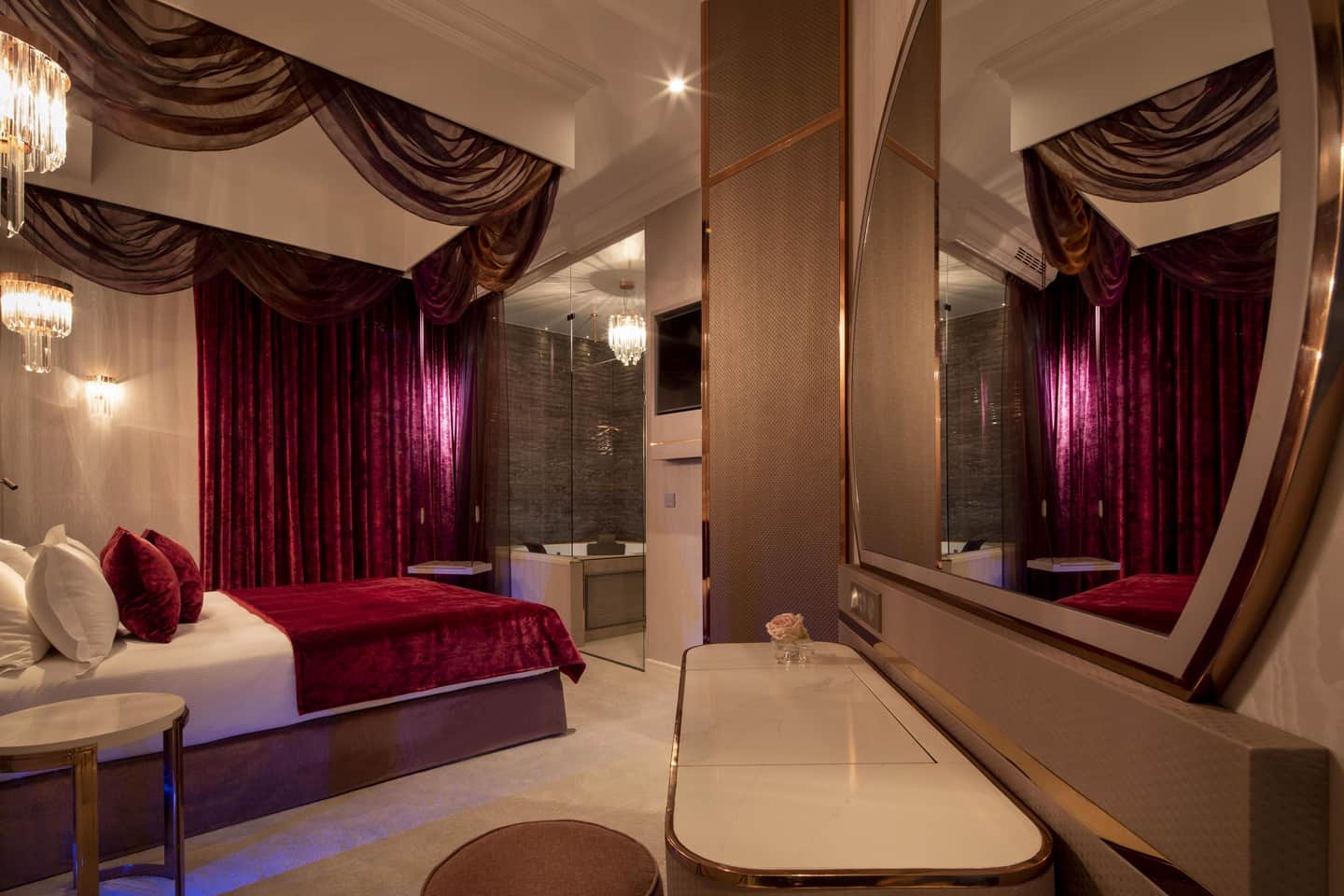 Paris j'Adore Hotel & Spa