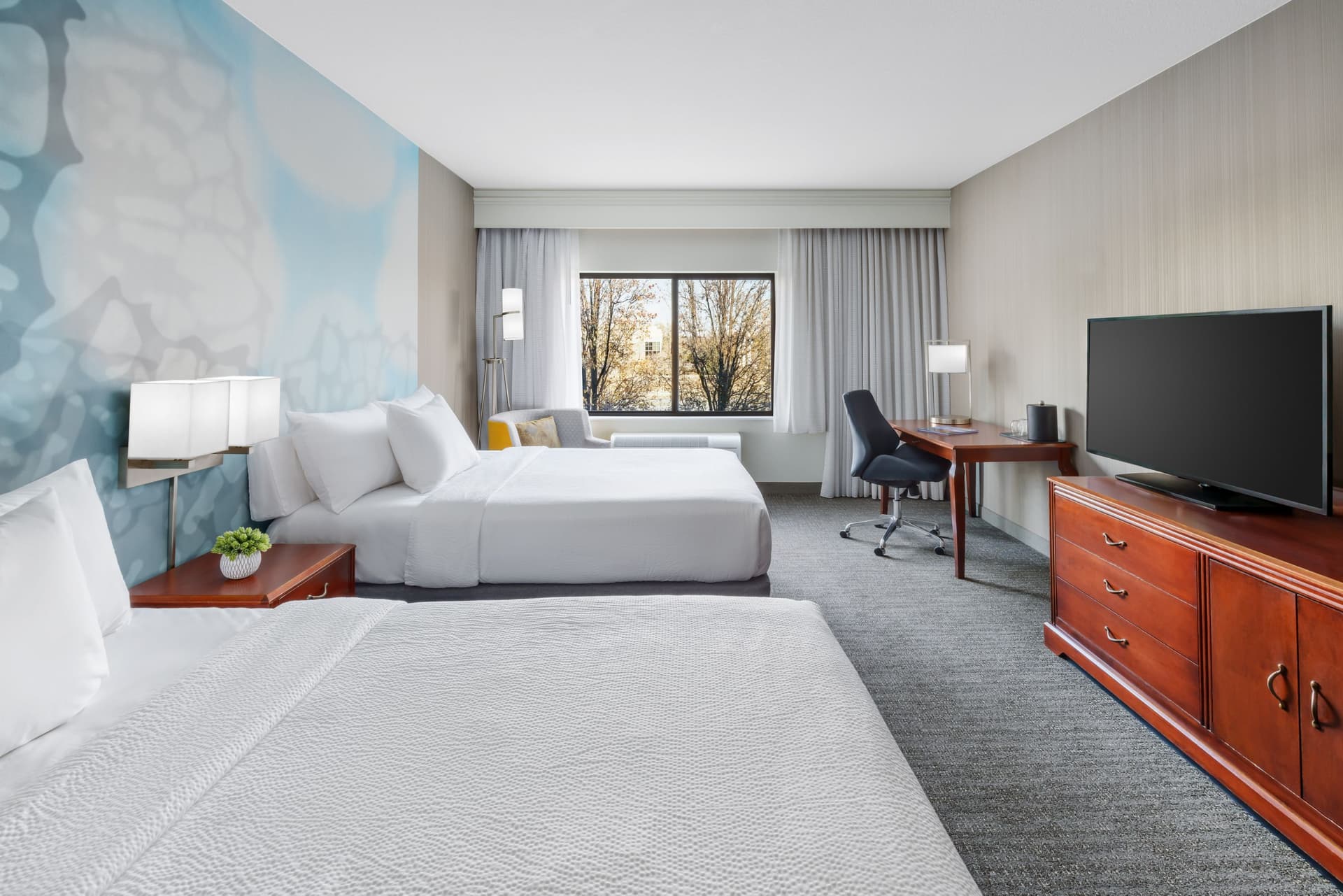 Courtyard by Marriott Roseville Galleria Mall/Creekside Ridge Drive