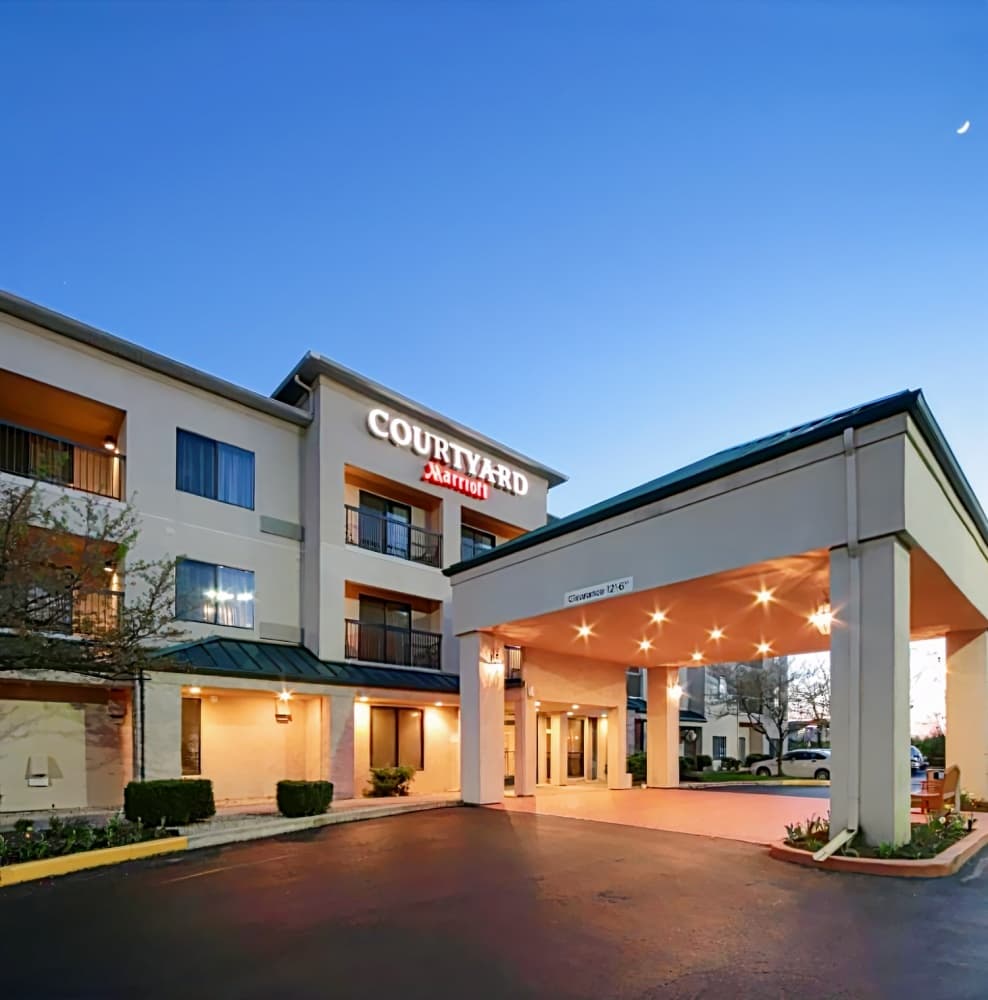 Courtyard by Marriott Dayton North