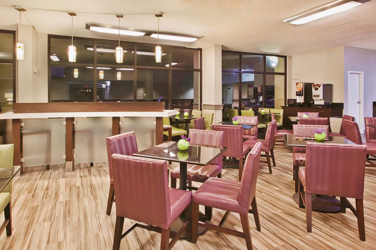 La Quinta Inn & Suites by Wyndham Charleston Riverview