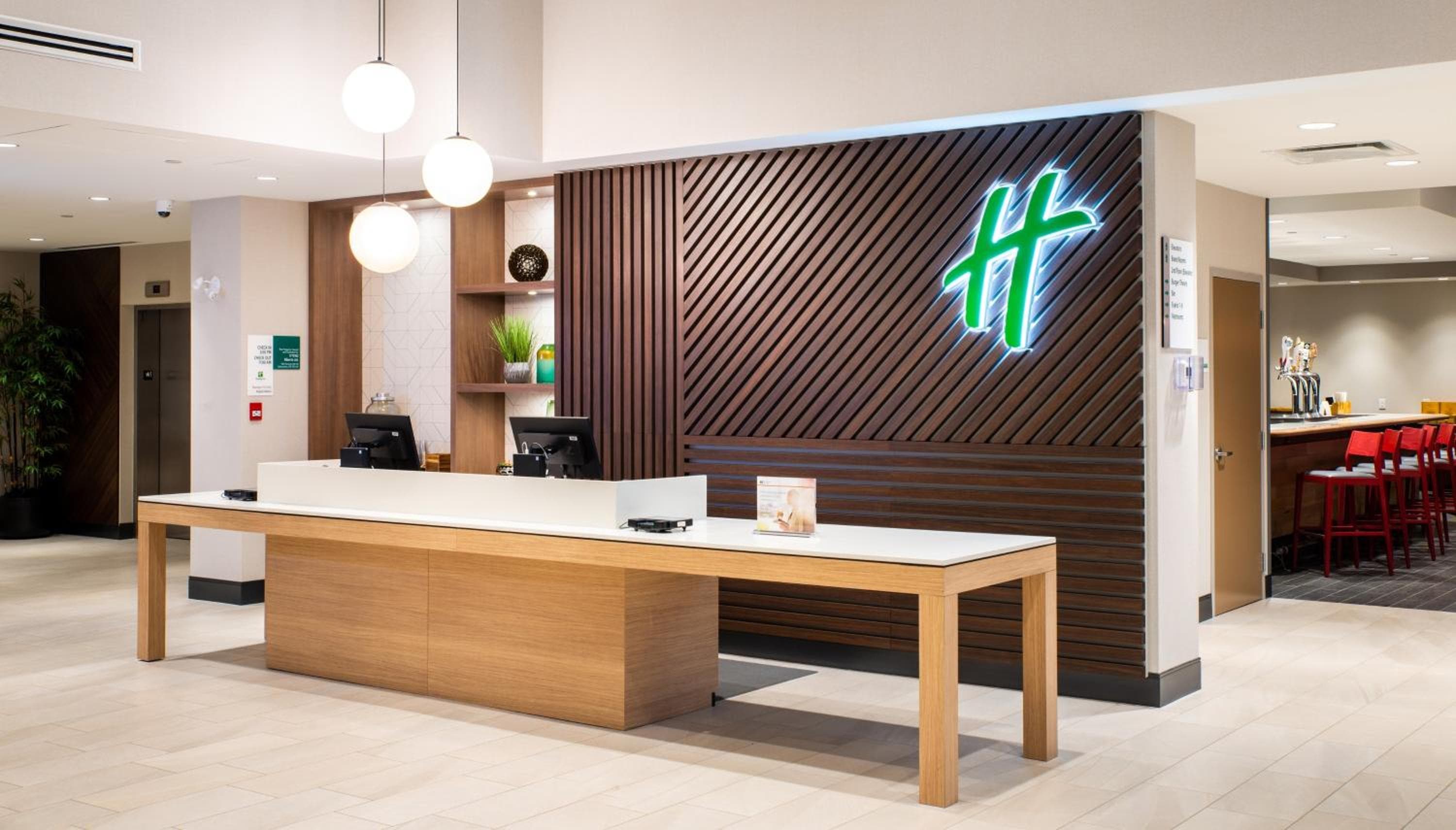 Holiday Inn Edmonton South - Evario Events, an IHG Hotel