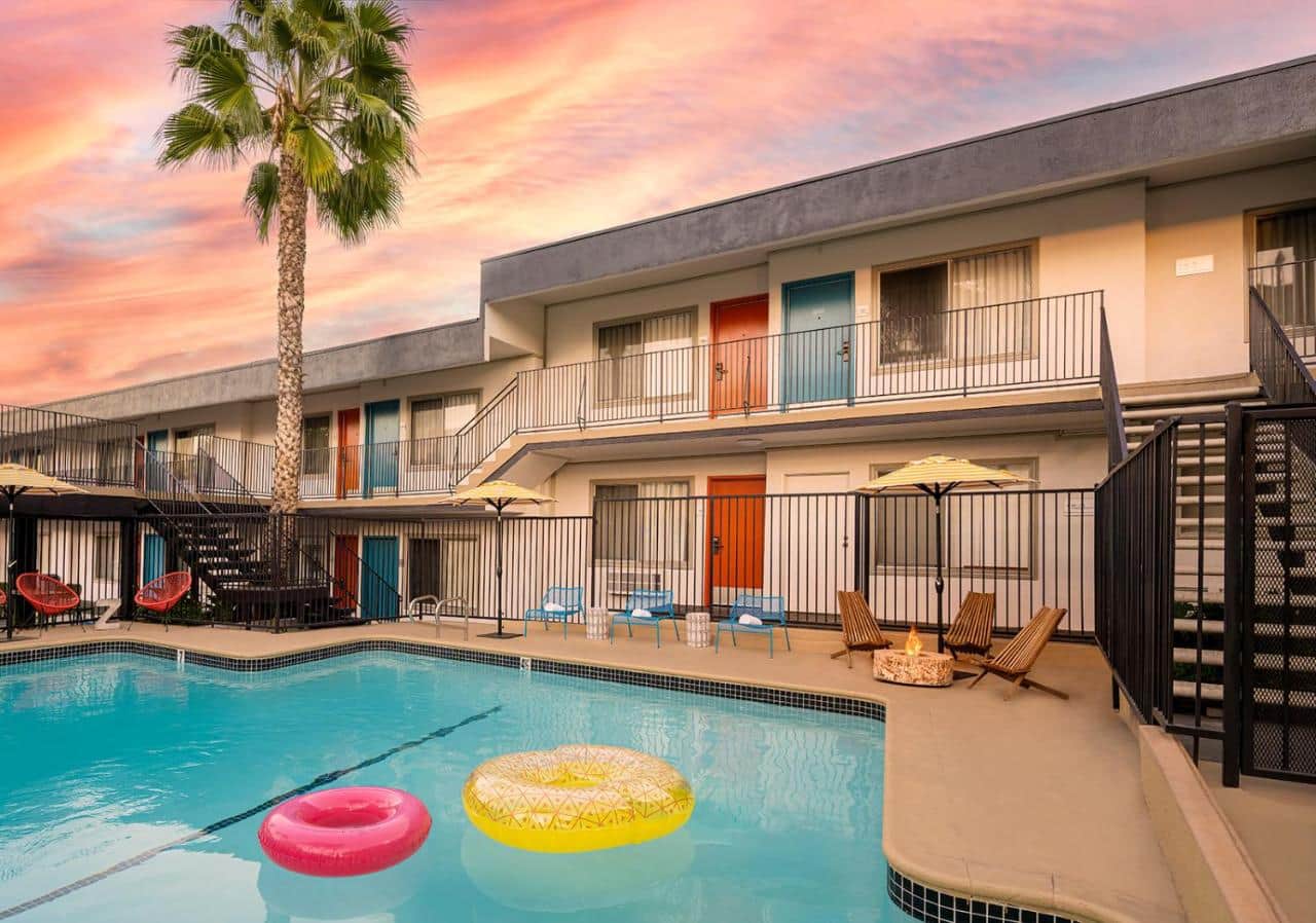 The Sojourn Los Angeles – Sherman Oaks