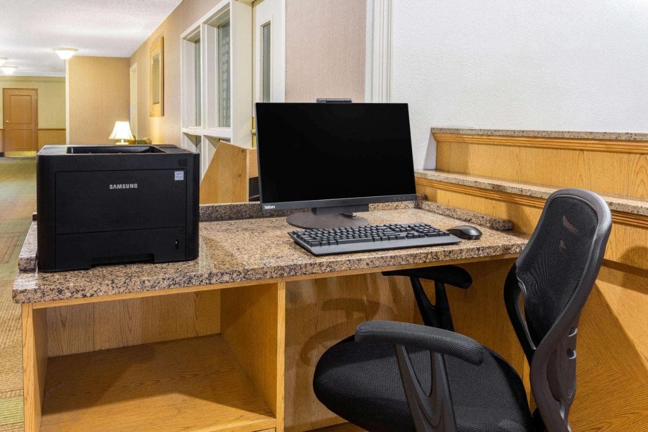 La Quinta Inn & Suites by Wyndham Redding