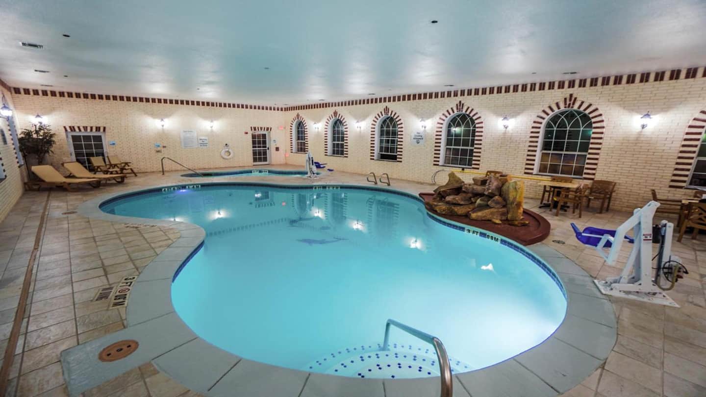 Holiday Inn Express Hotel & Suites Pampa, an IHG Hotel