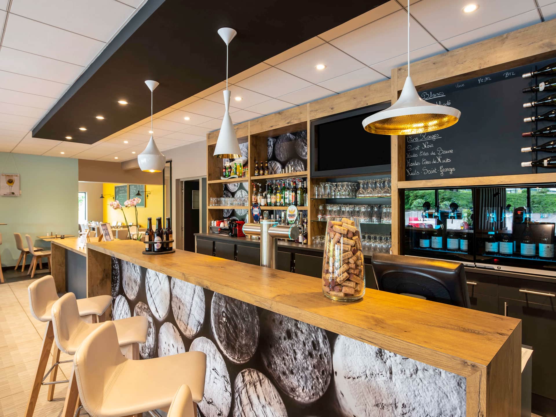 ibis Nuits Saint Georges